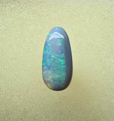 A872 - Drop cut dark opal