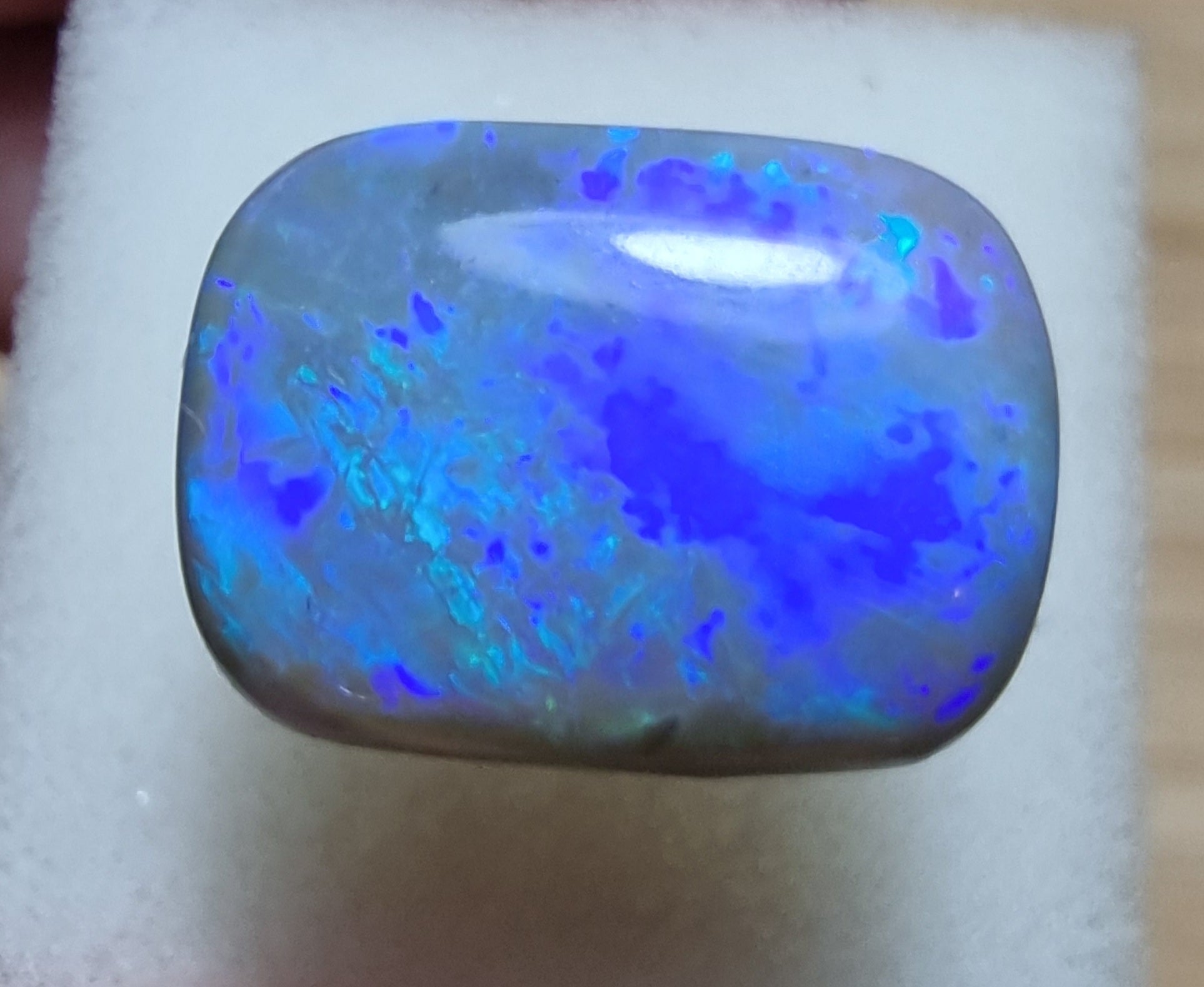 A380 - Large cushion cut cabochon