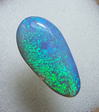 A224 - Drop cut crystal opal