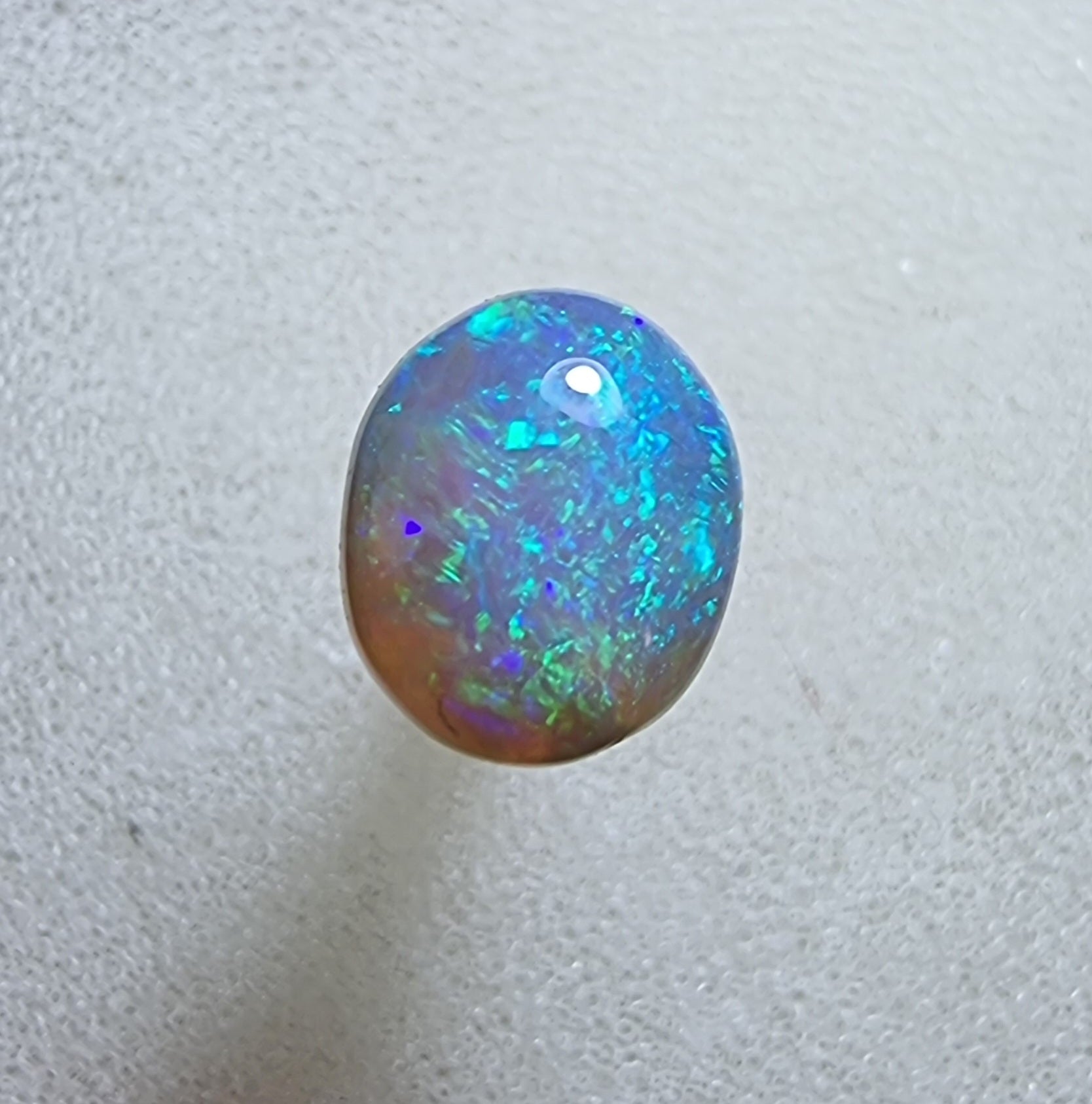 A464 - Gem quality bright crystal opal