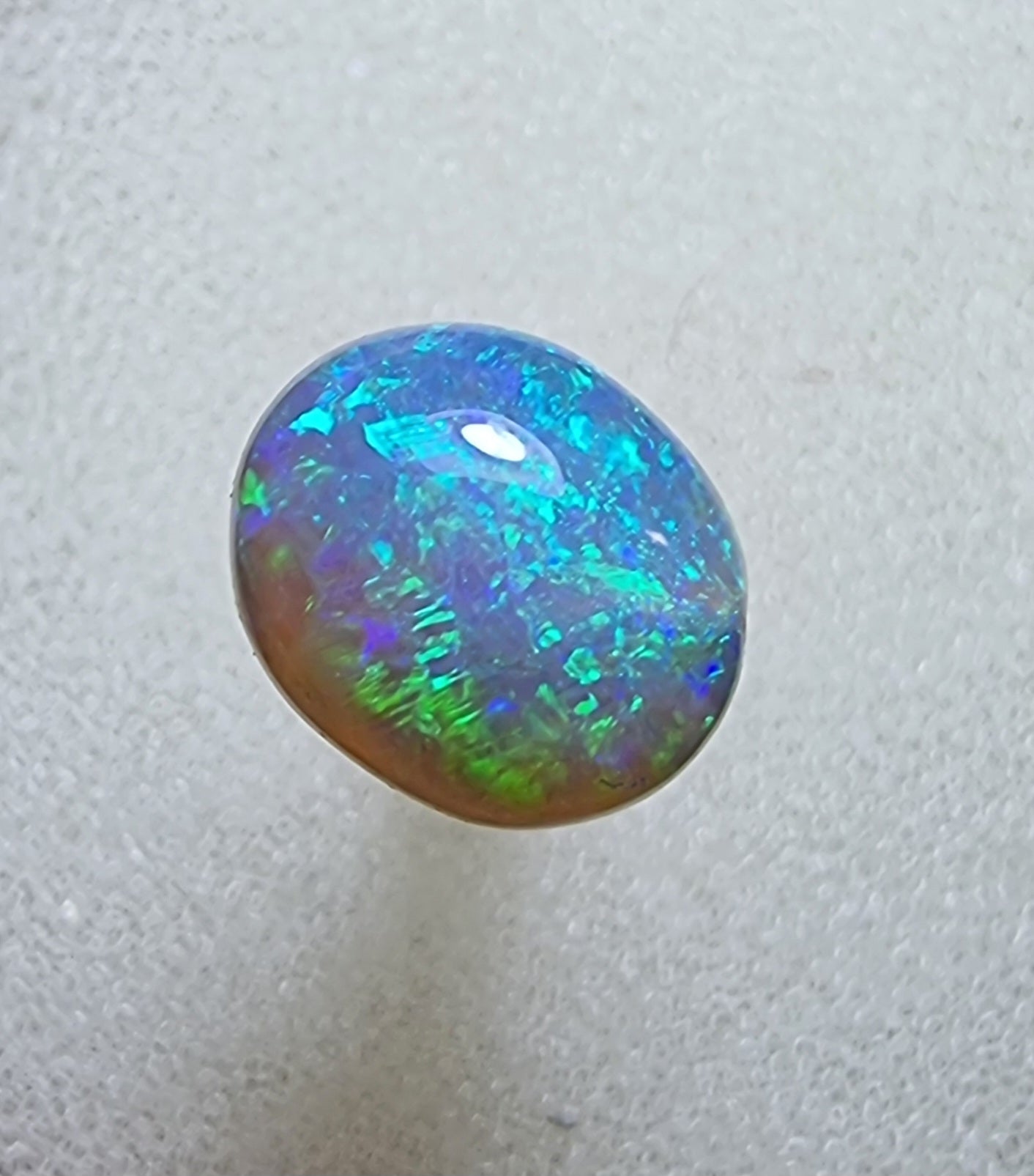 A464 - Gem quality bright crystal opal
