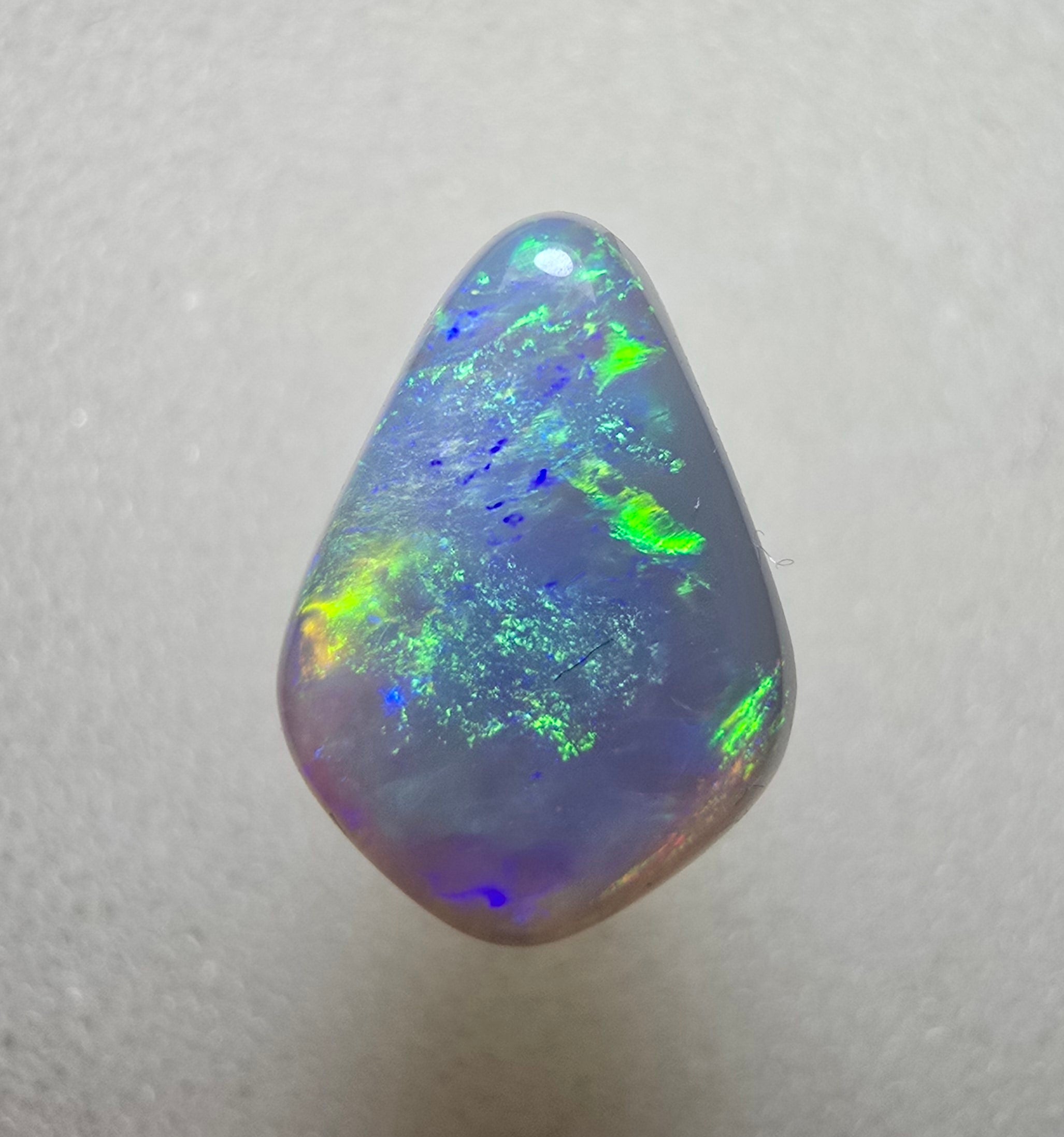 A533 - Diamond cut dark opal