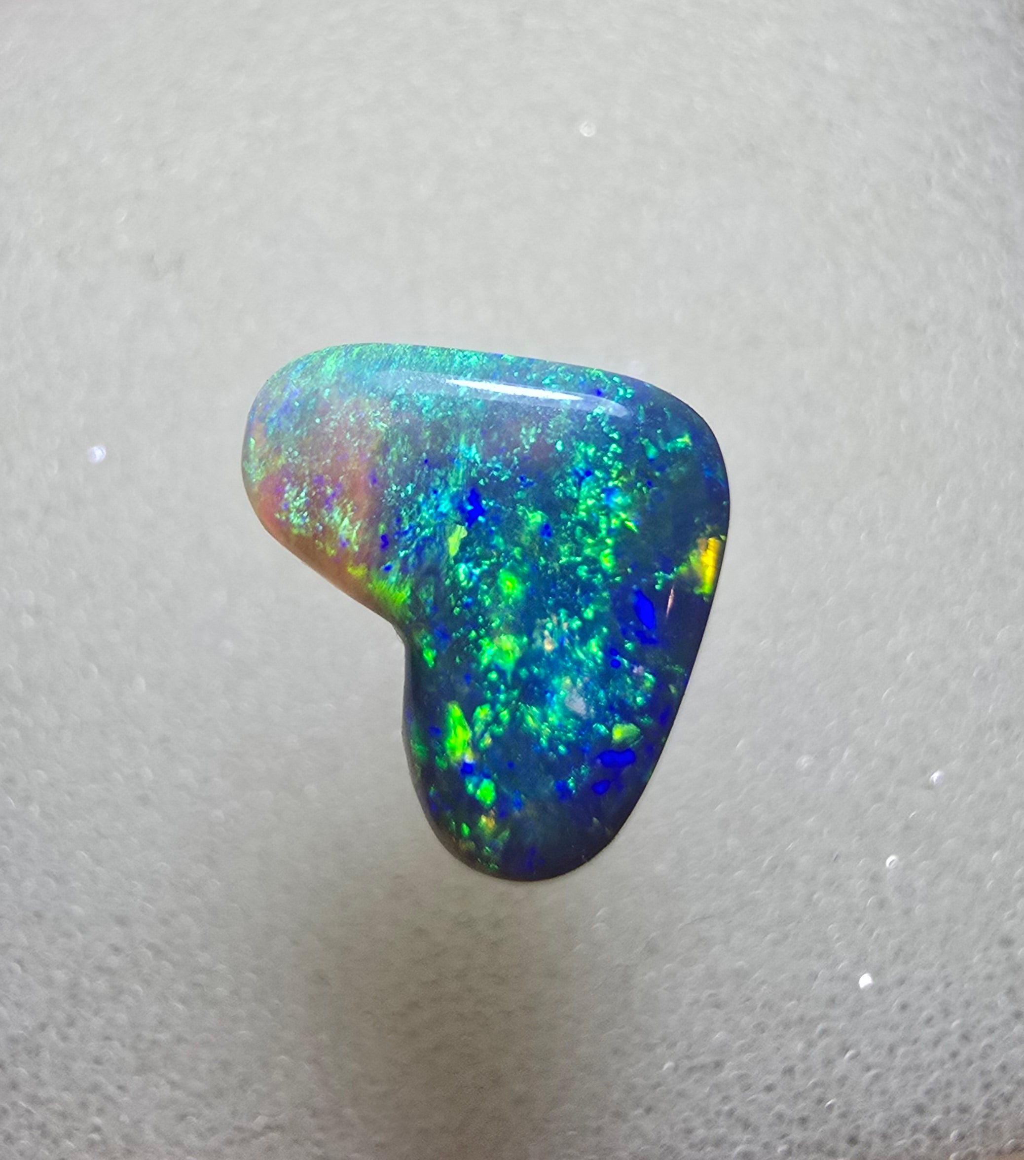 A550 - Stunning heart cut black crystal opal