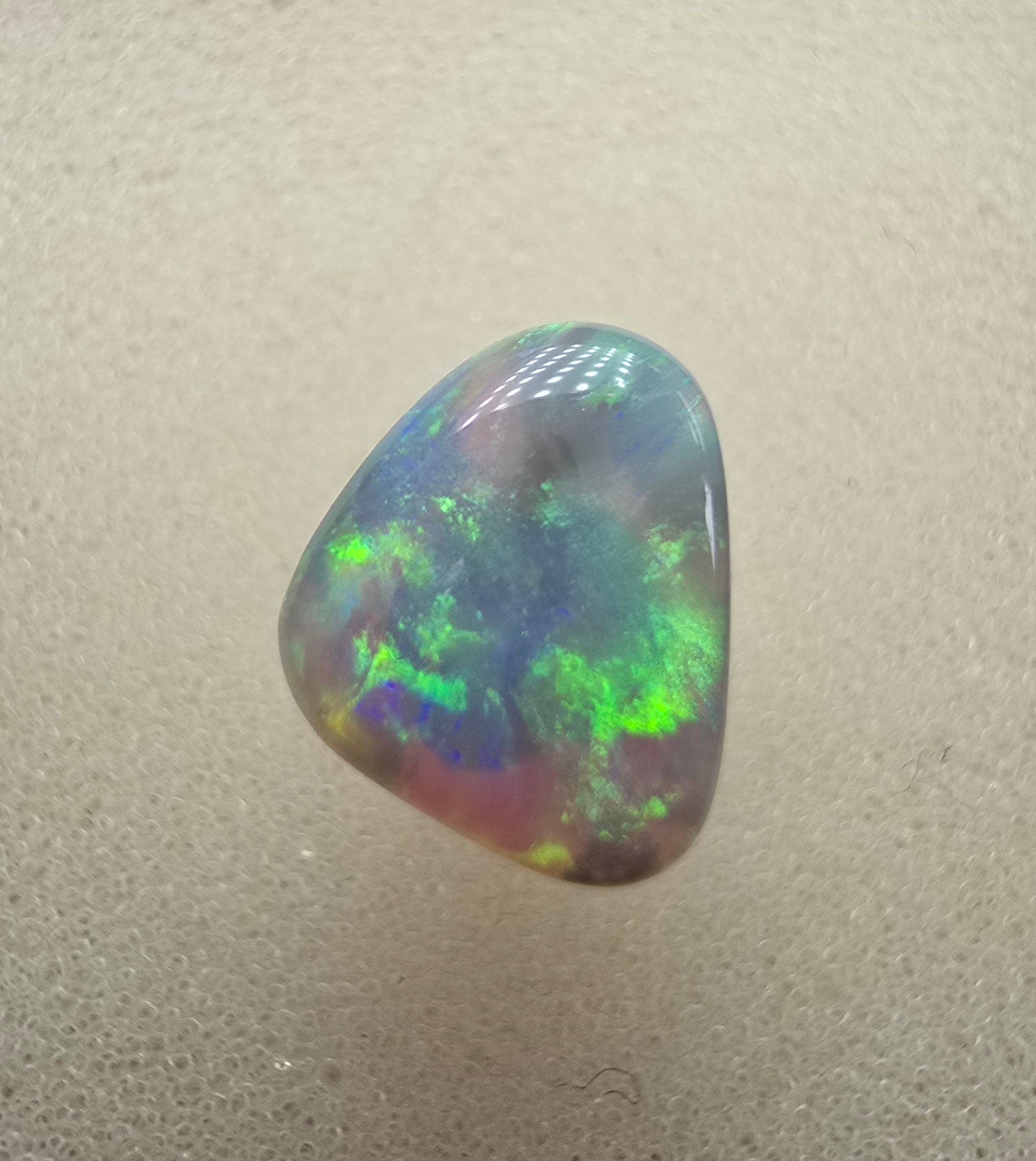 A605 - Freeform green glow