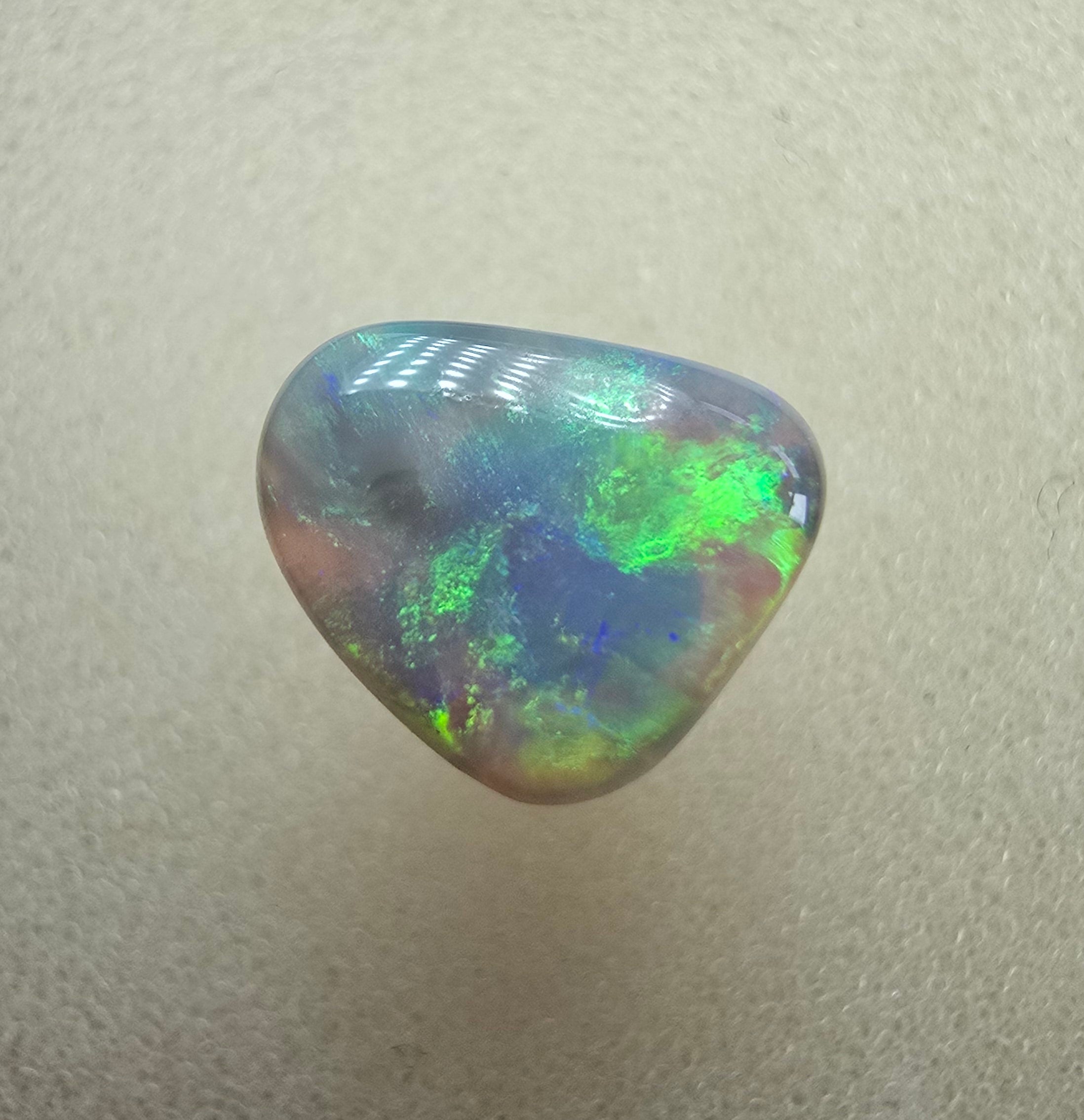 A605 - Freeform green glow