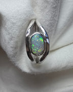 J005 - Opal elegance ring