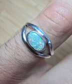 J005 - Opal elegance ring