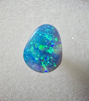 A653 - Stunning drop cut black opal