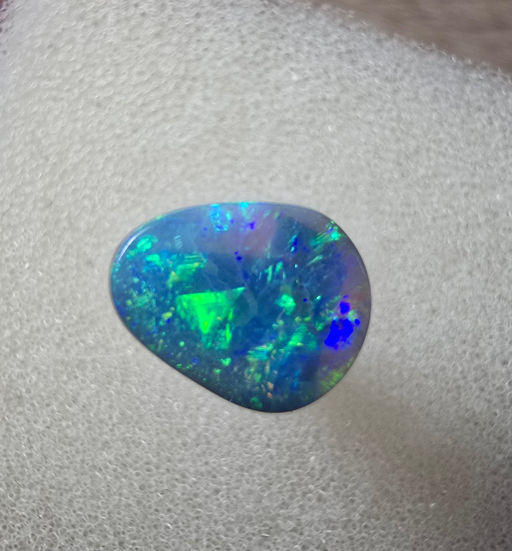 A653 - Stunning drop cut black opal