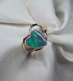 J009 - Stunning heart gold ring
