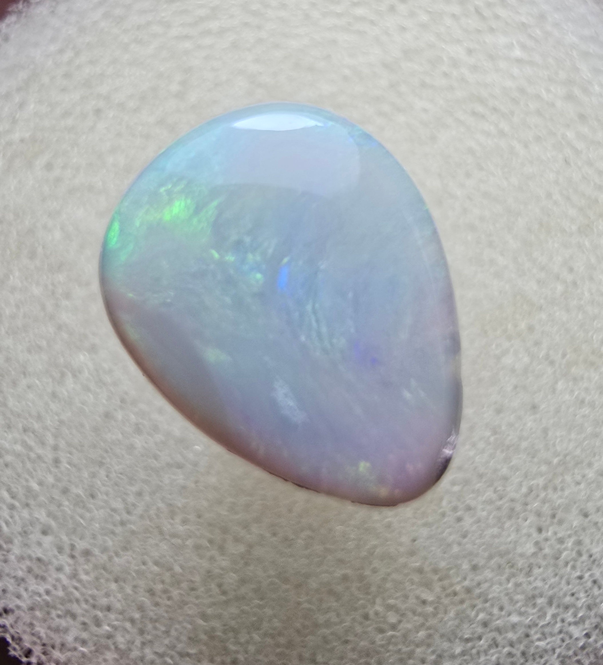 A743 - Large soft drop cut
