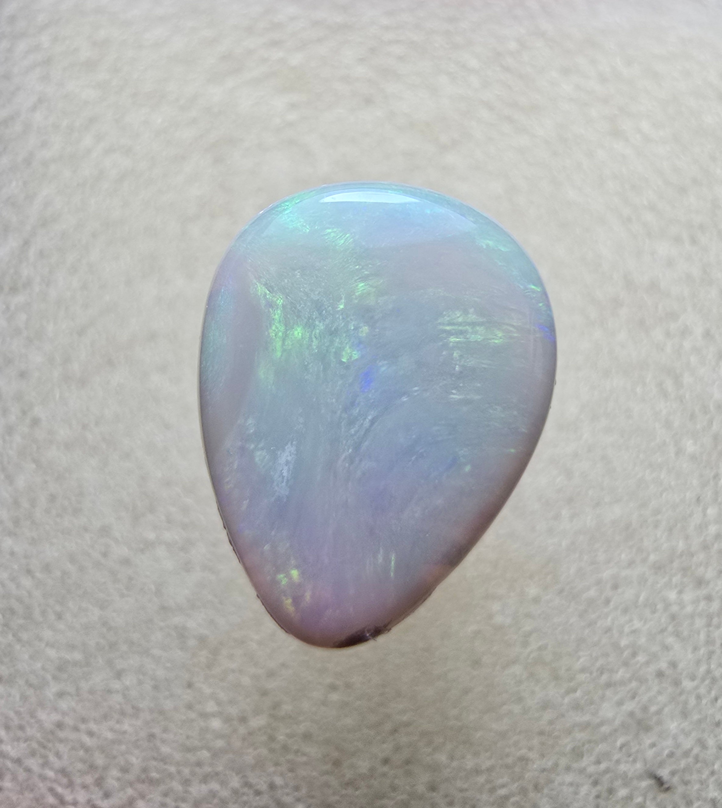 A743 - Large soft drop cut