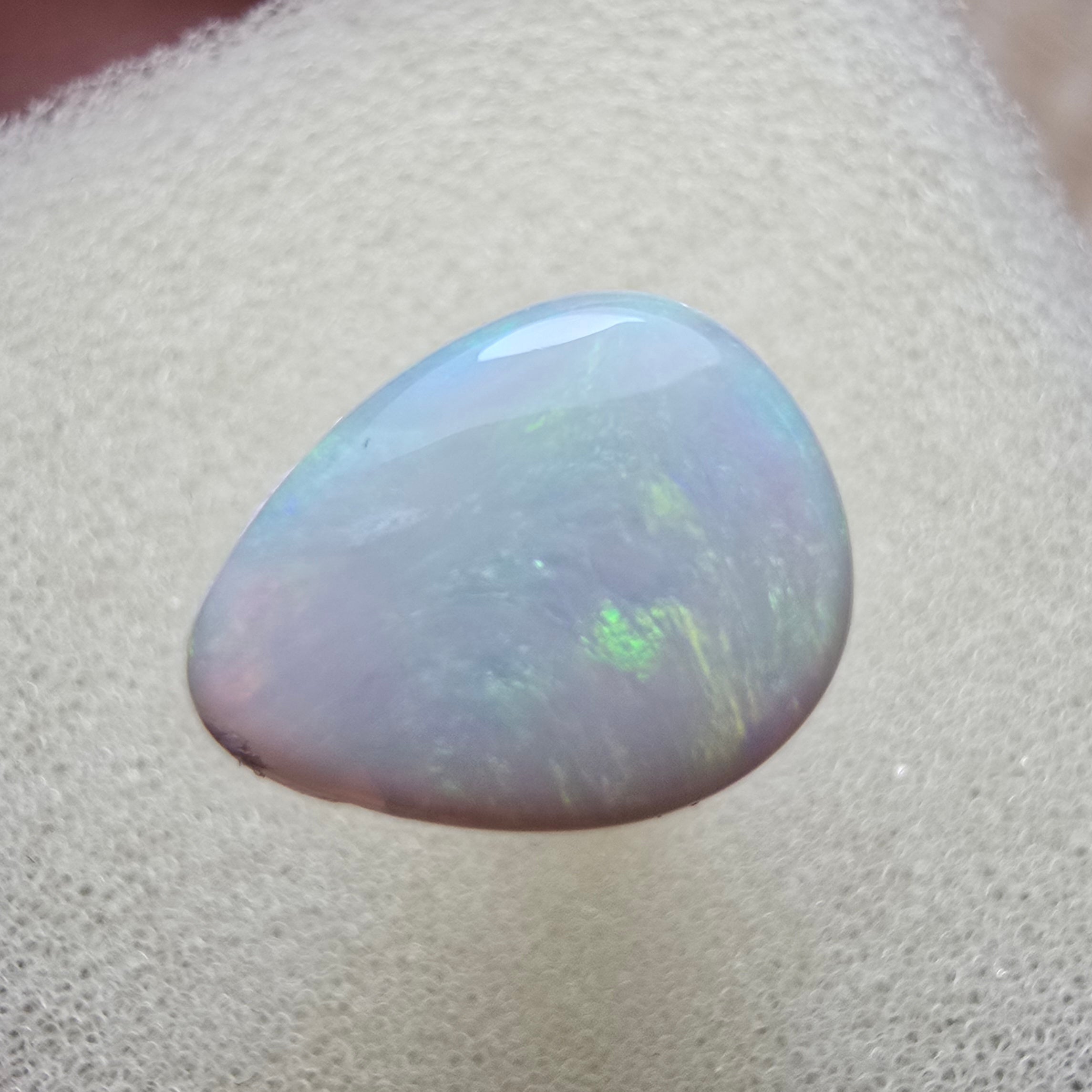 A743 - Large soft drop cut