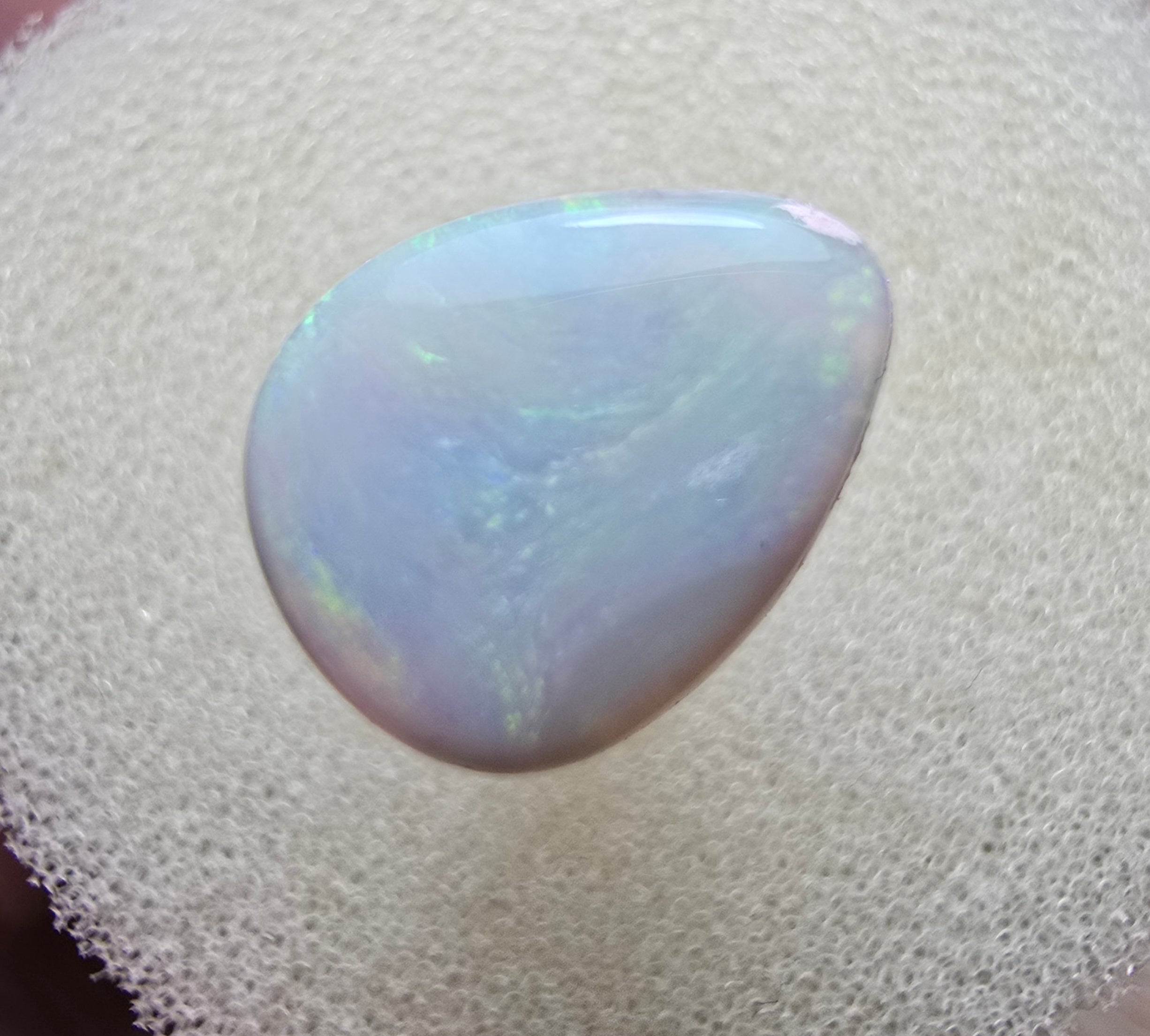 A743 - Large soft drop cut