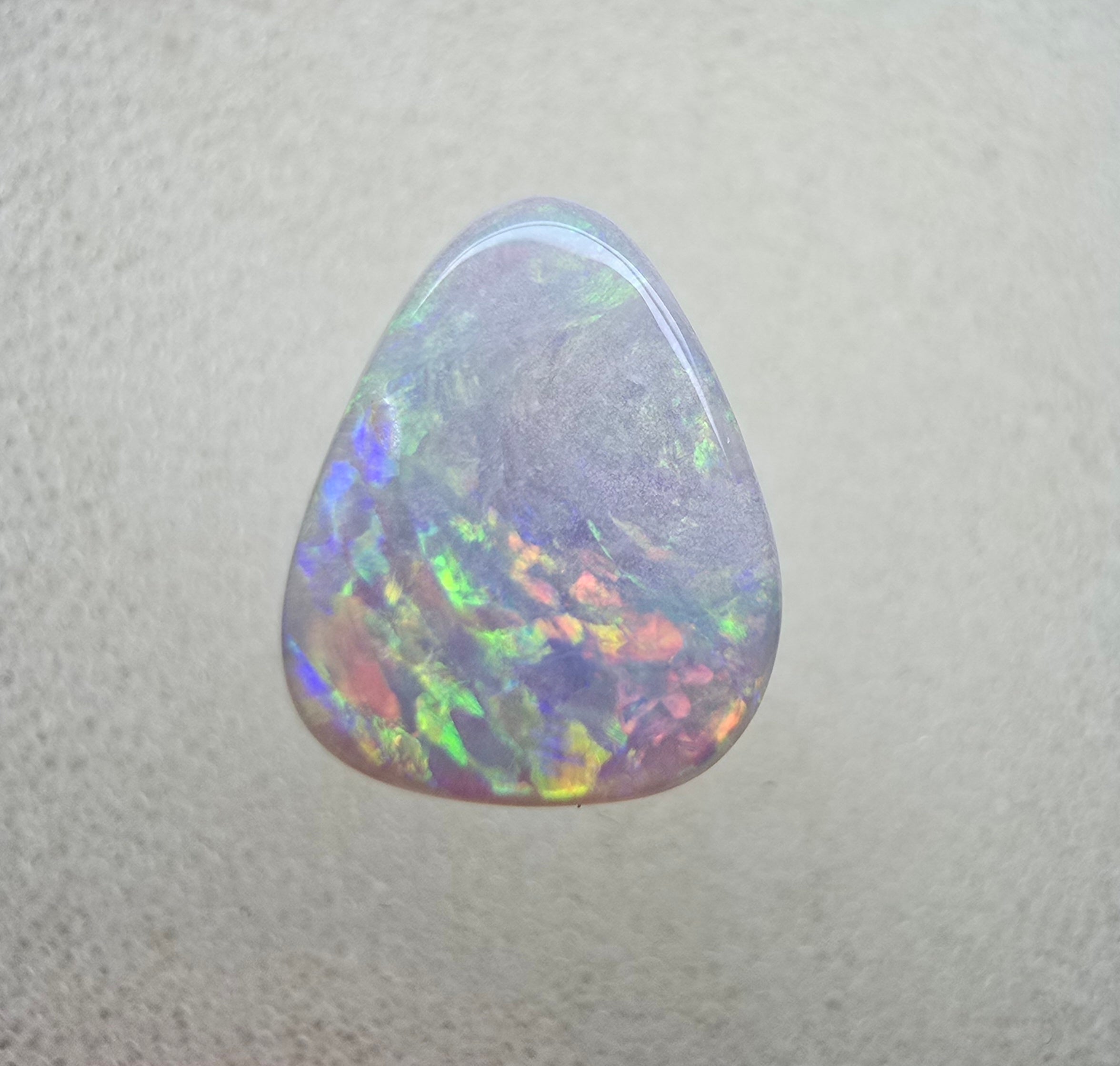 A755 - Bright and beautiful drop cut