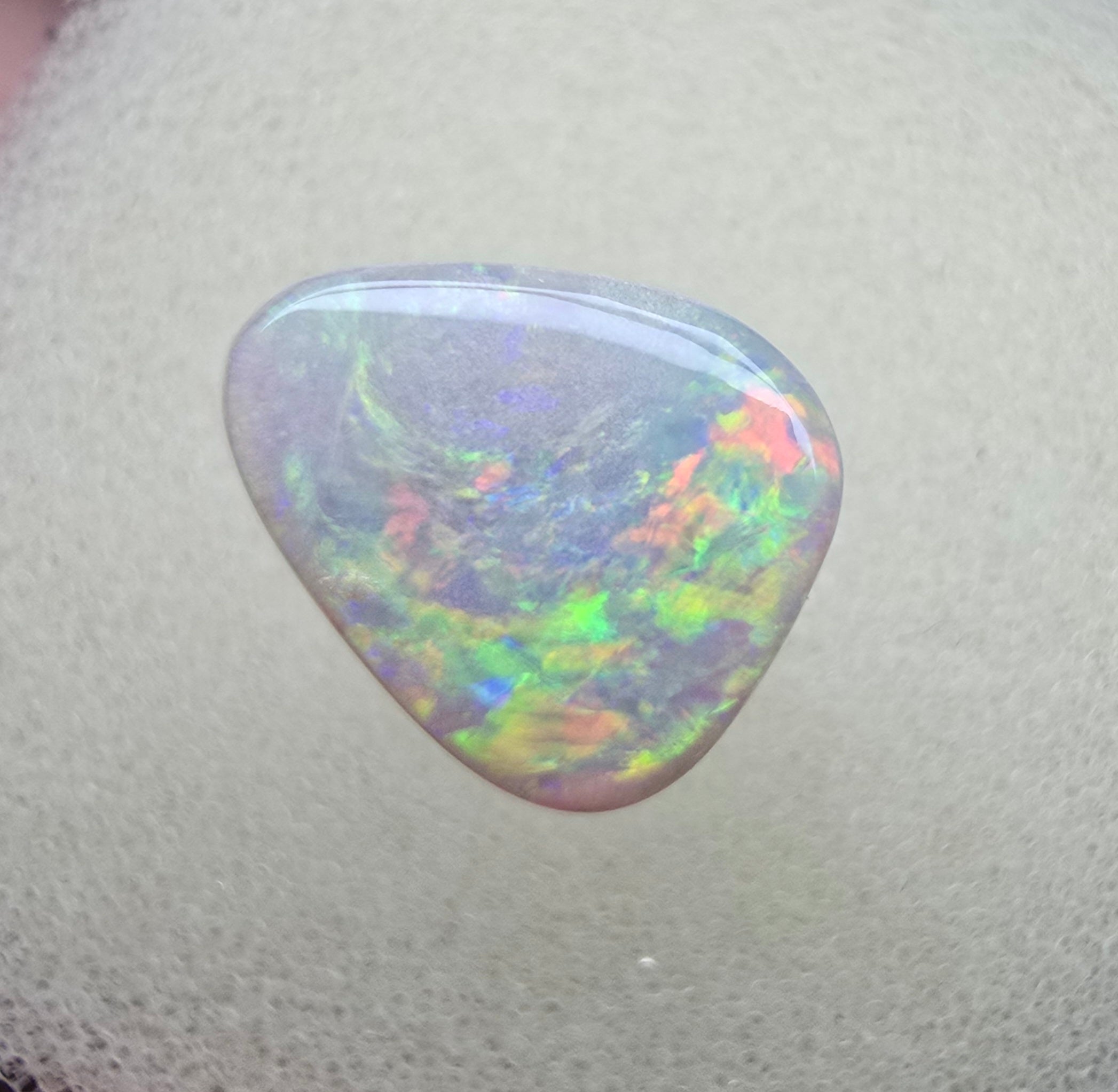 A755 - Bright and beautiful drop cut
