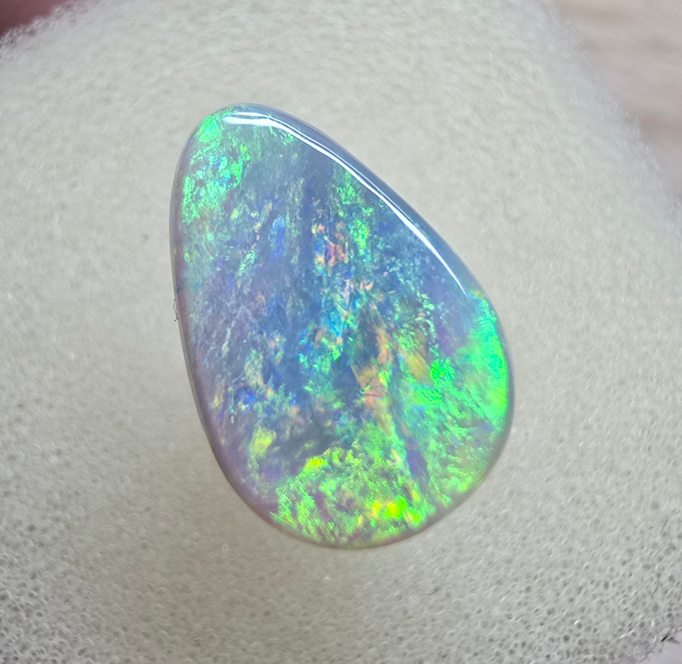 A766 - Gold fire drope cut