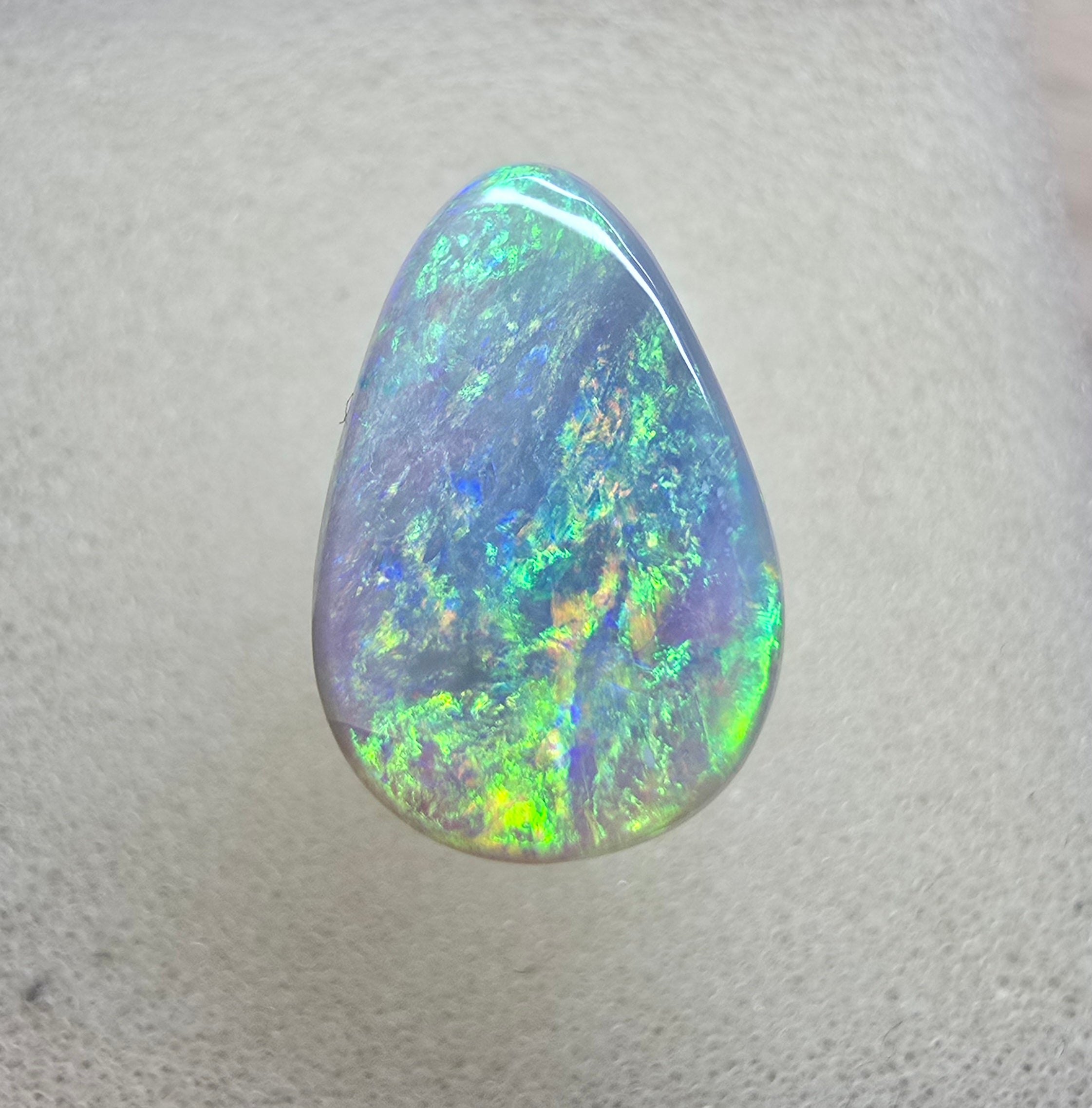 A766 - Gold fire drope cut