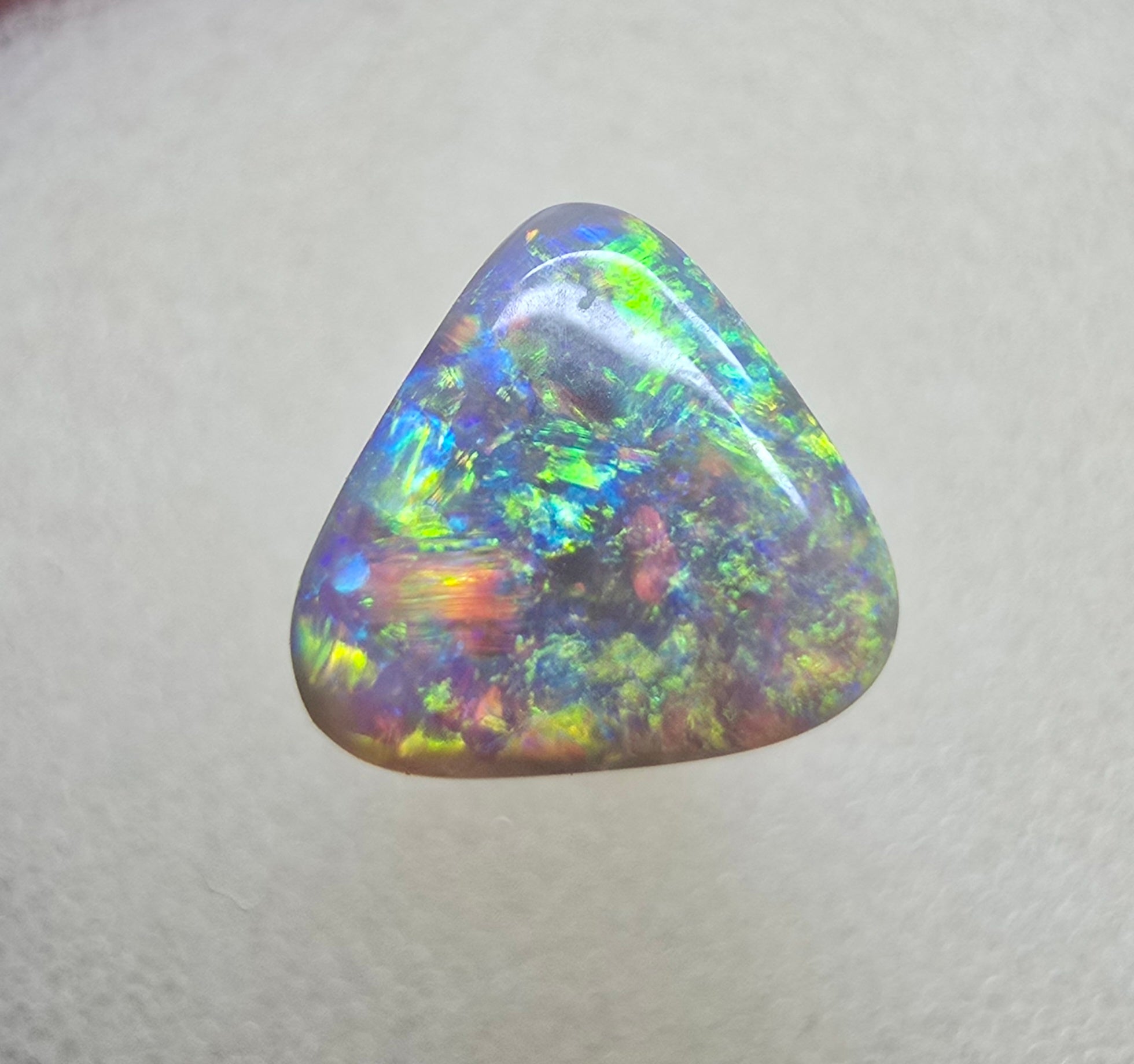 A771 - Bright and brilliant gem, triangle cut