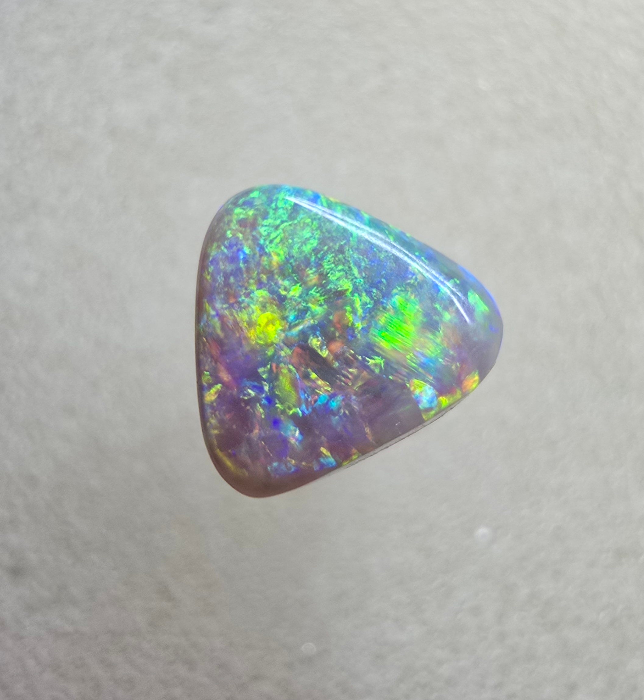 A771 - Bright and brilliant gem, triangle cut