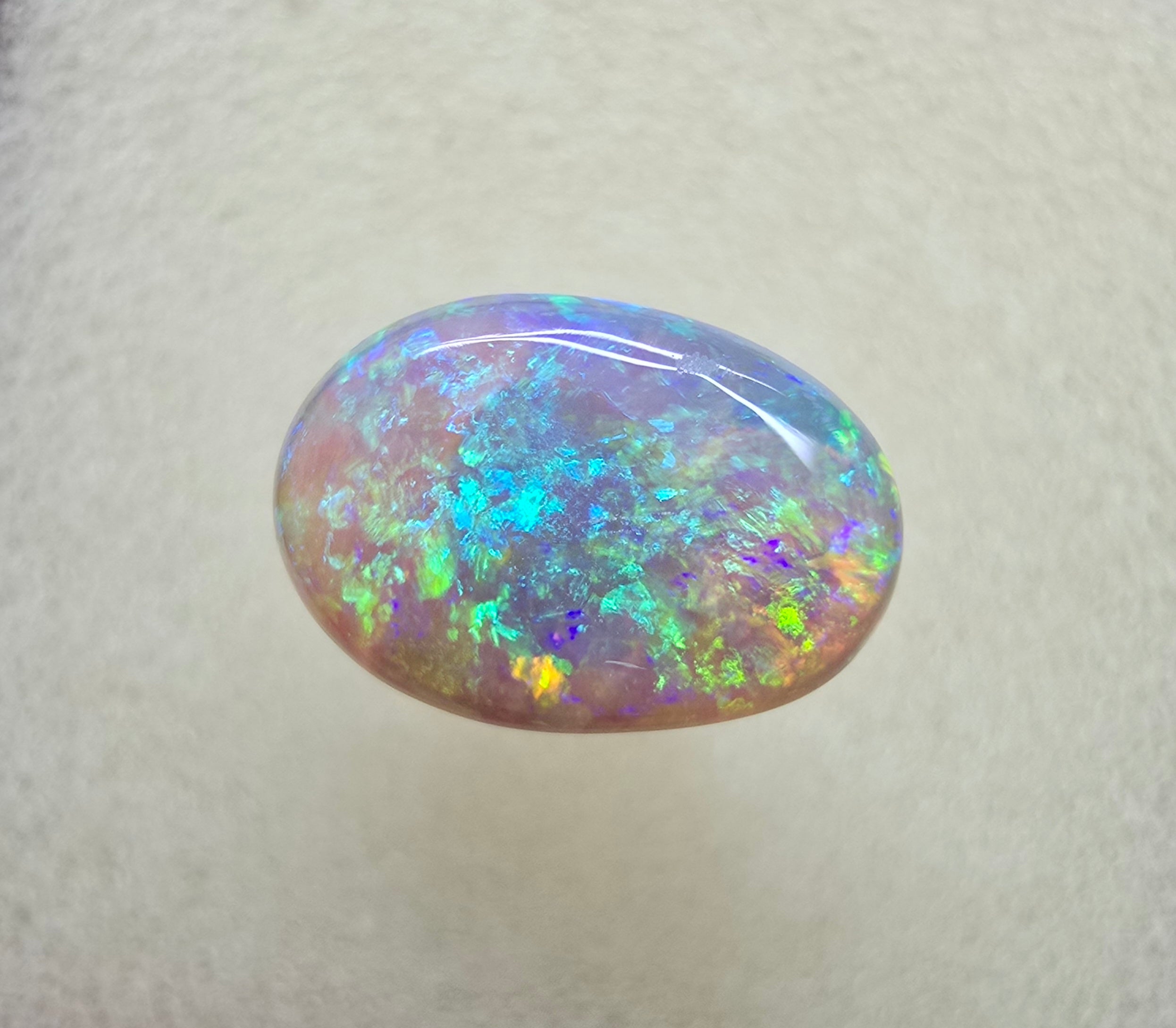 A772 - Brilliant sparkling crystal opal.