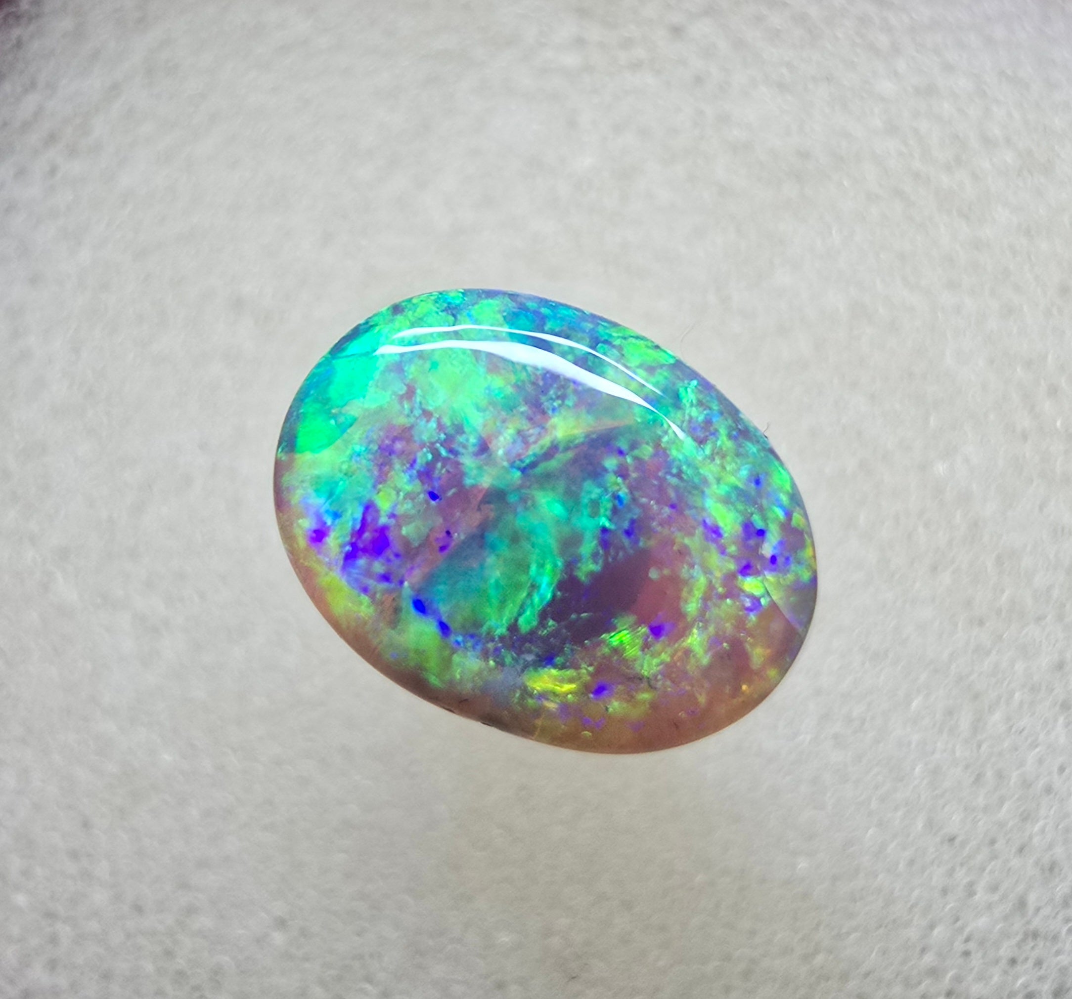 A773 - Stunning 3D colour crystal opal