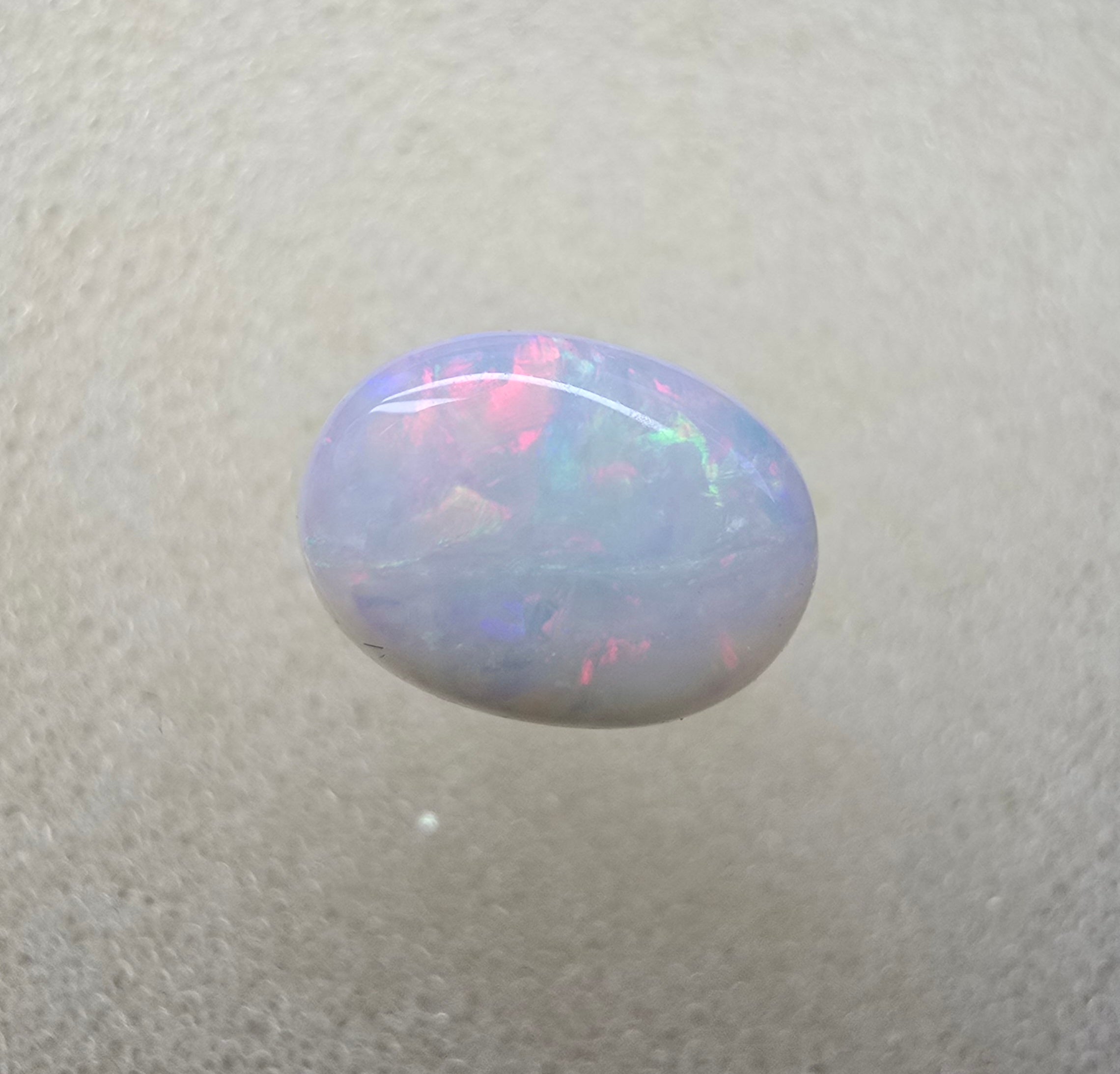 A775 - Pearl white rainbow flash