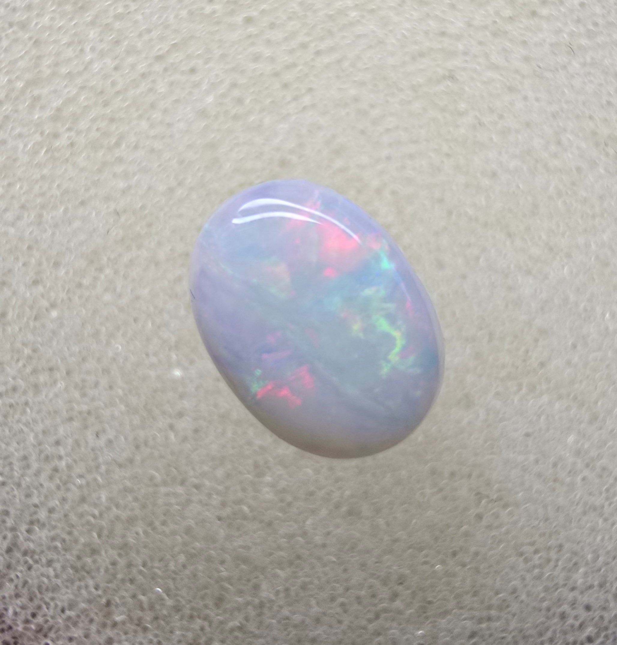A775 - Pearl white rainbow flash