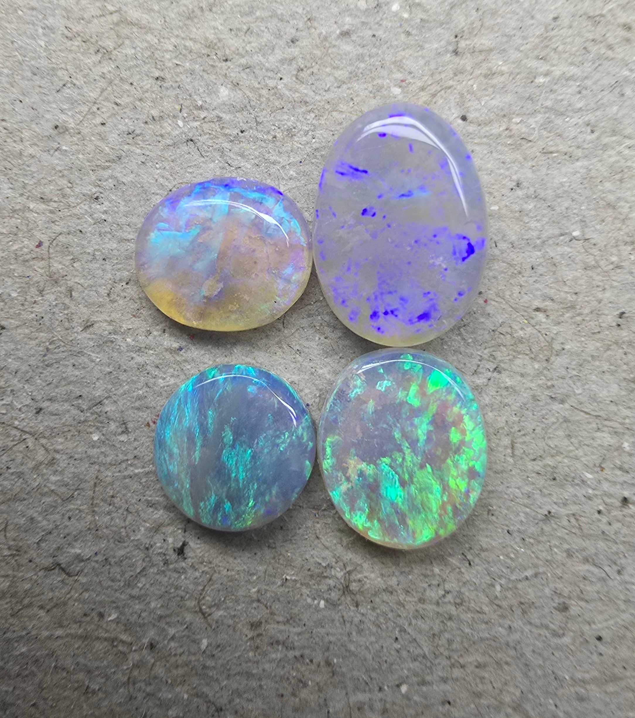 A784 - Purple blue round cut 4 pack