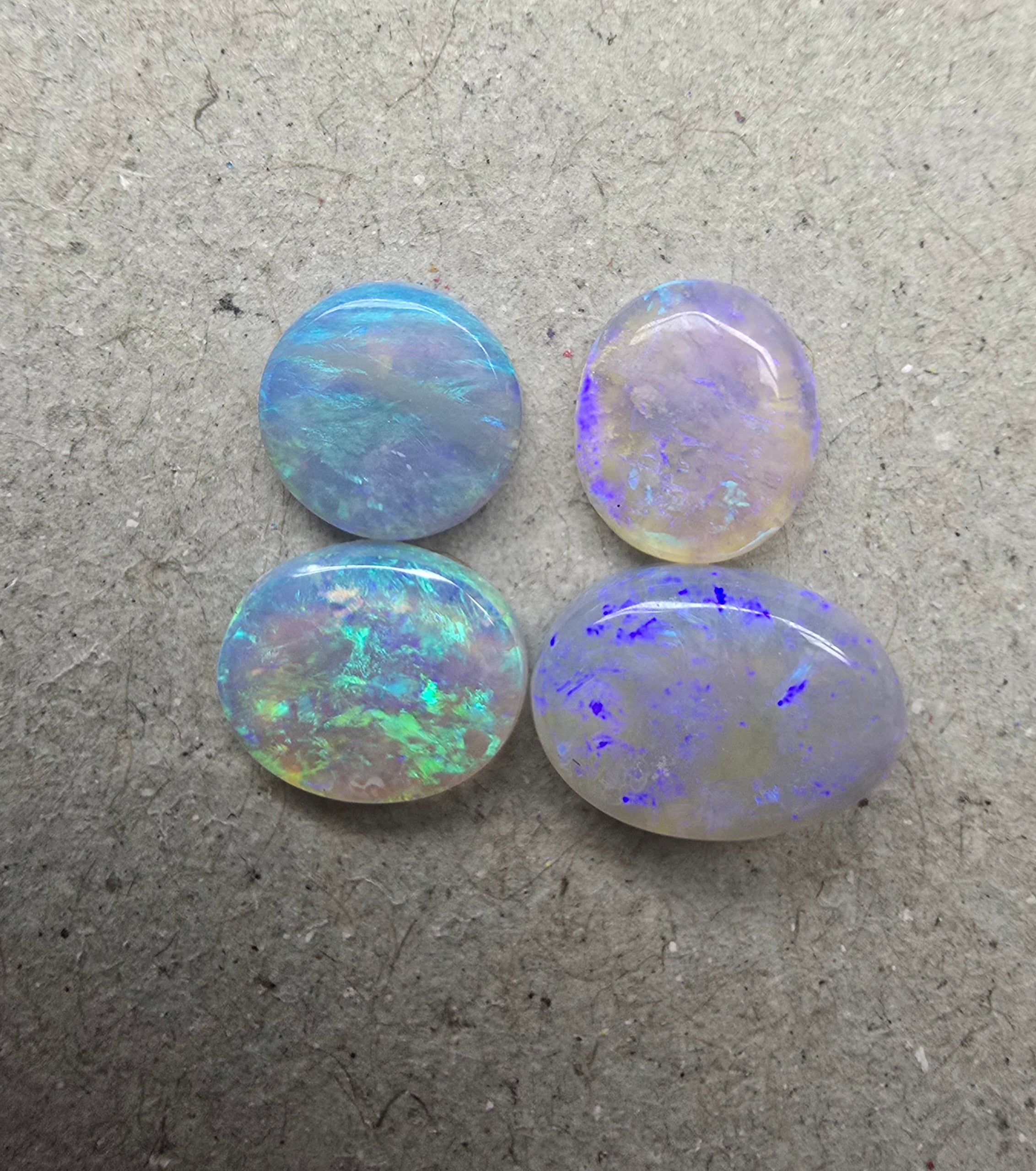 A784 - Purple blue round cut 4 pack