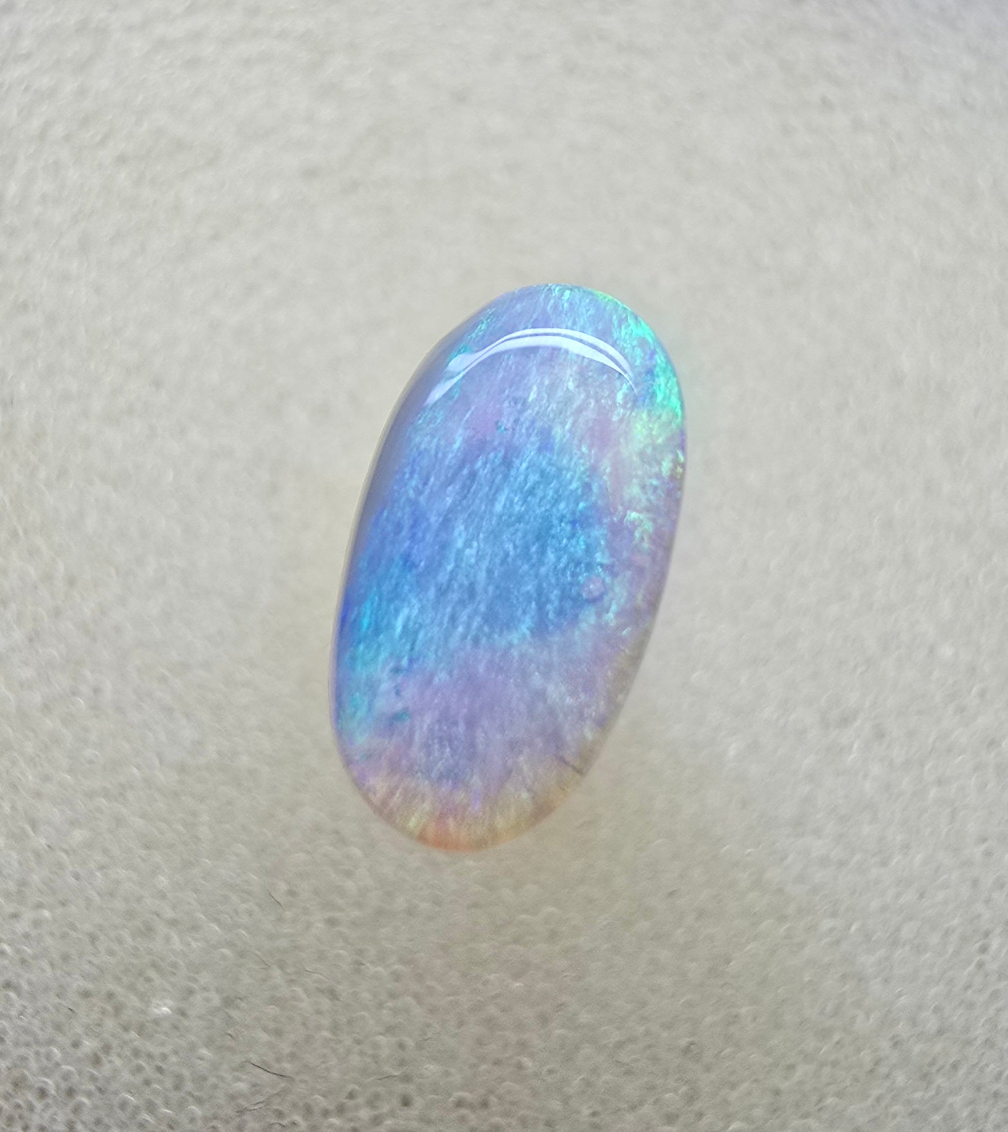 A794 - Oval cut pastel blue beauty