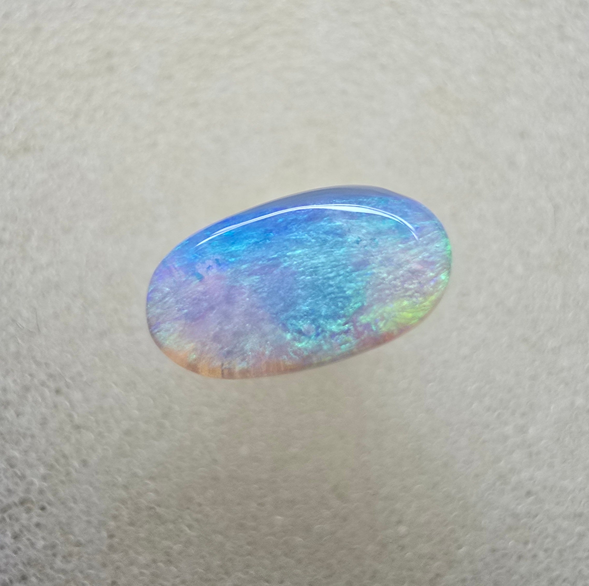 A794 - Oval cut pastel blue beauty