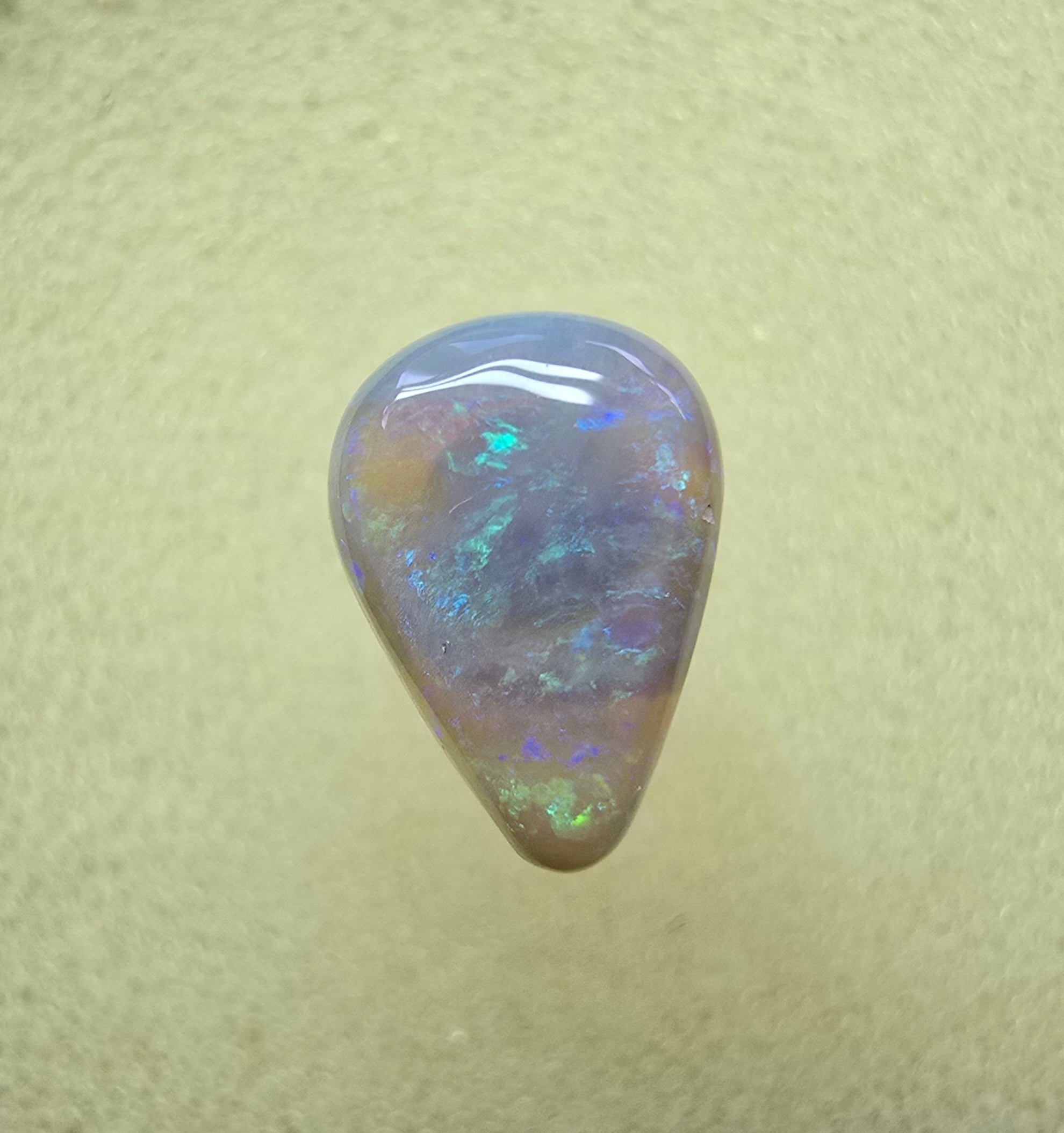 A801 - Green flash drop cut.