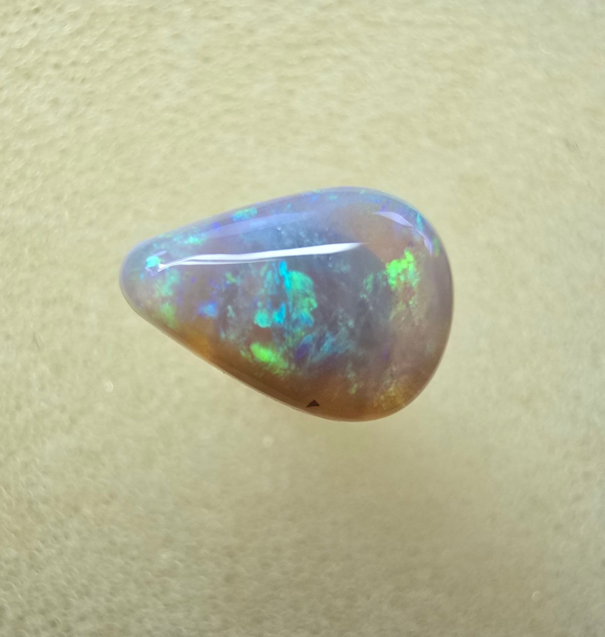 A801 - Green flash drop cut.