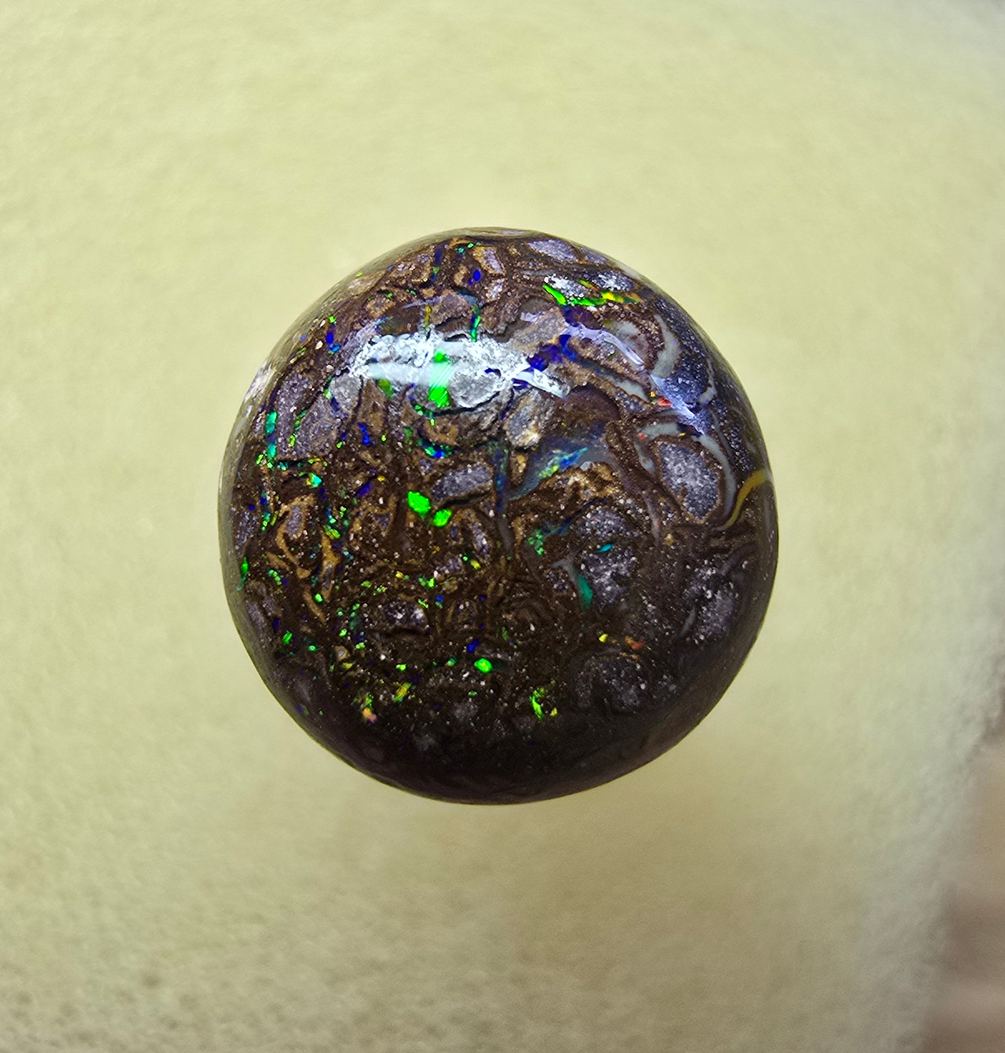 A802 - High domed boulder matrix