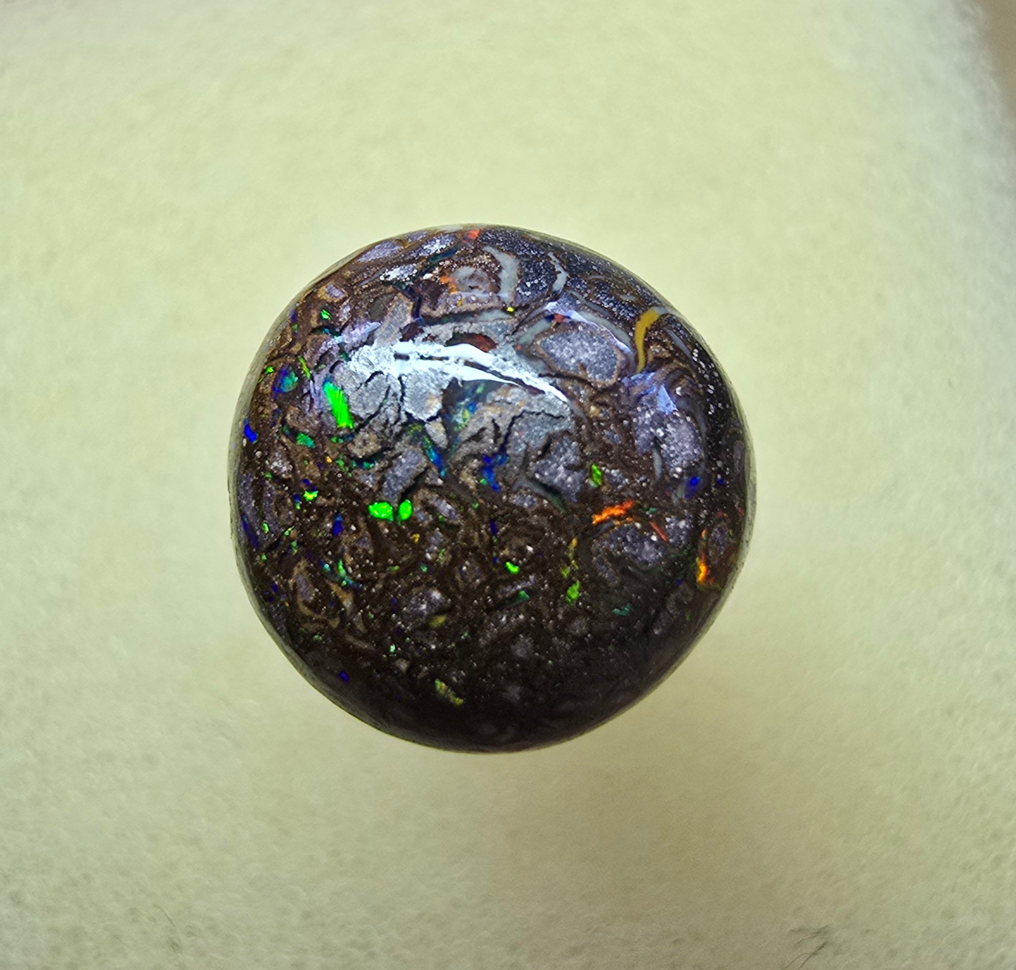 A802 - High domed boulder matrix
