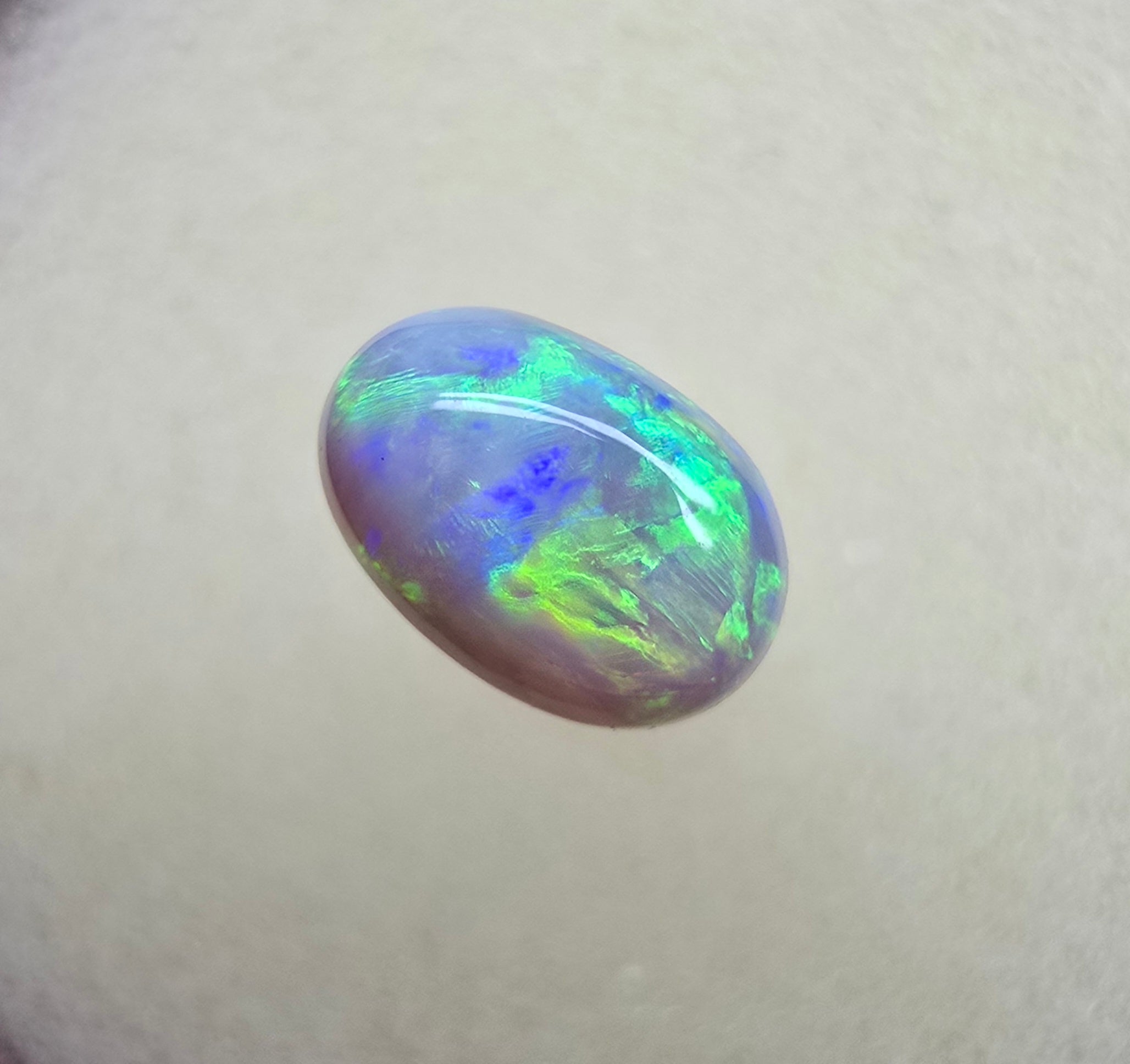 A834 - High dome crystal cab