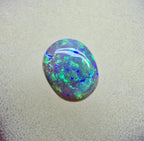 A846 - Brilliant, bright crystal opal