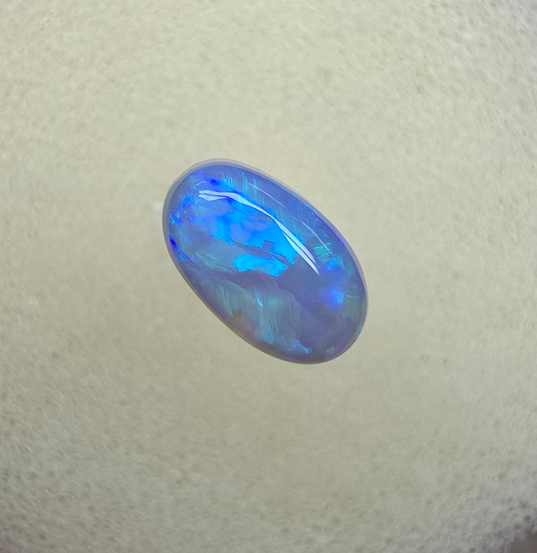 A849 - Lovely oval cut crystal opal