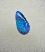A856 - Drop cut blue on black
