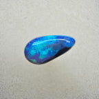 A856 - Drop cut blue on black