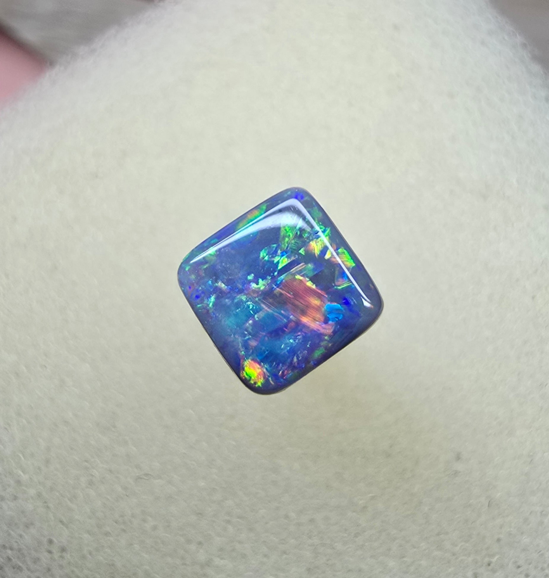 A866 - Bright cushion cut sparkle
