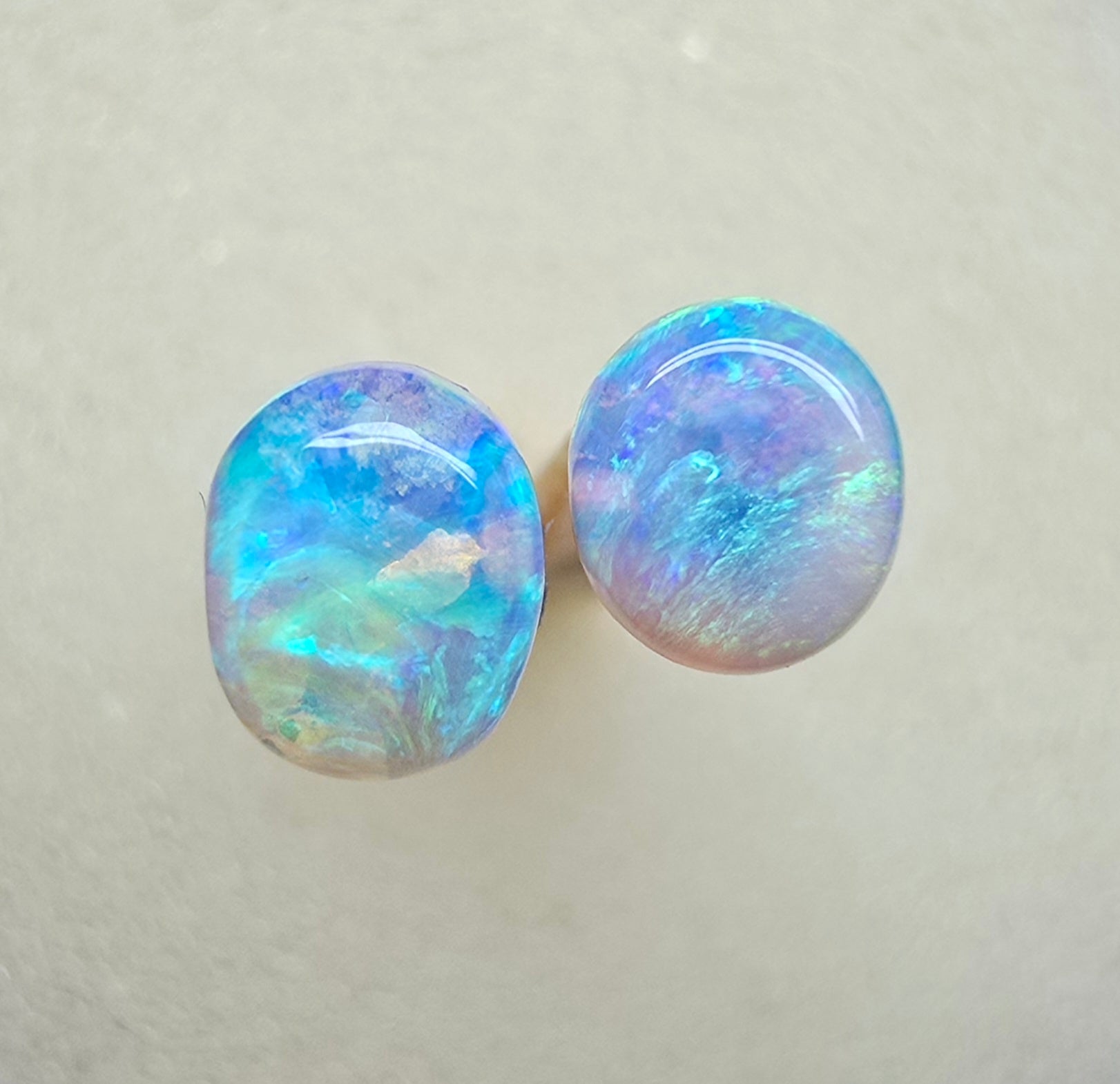 A867 - Crystal mismatch pair.