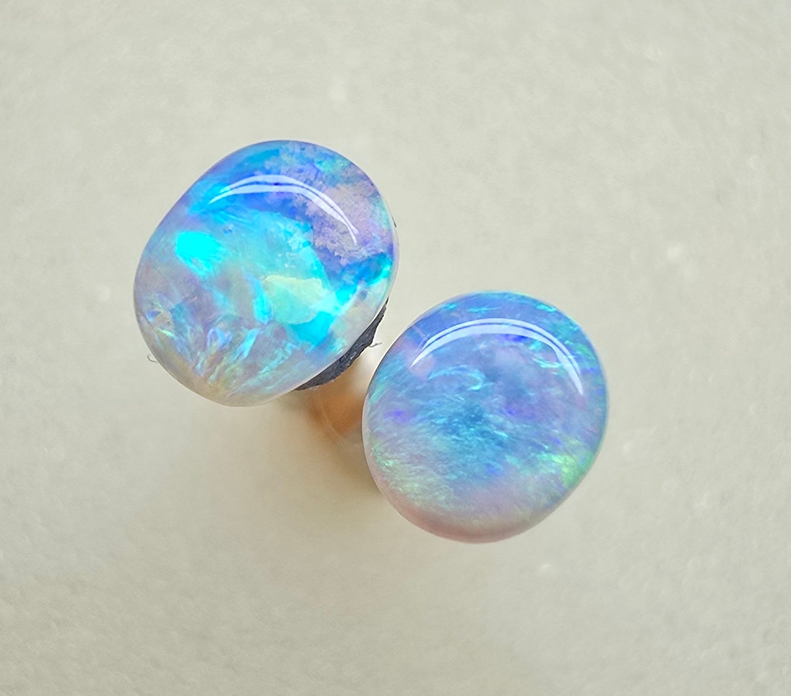 A867 - Crystal mismatch pair.