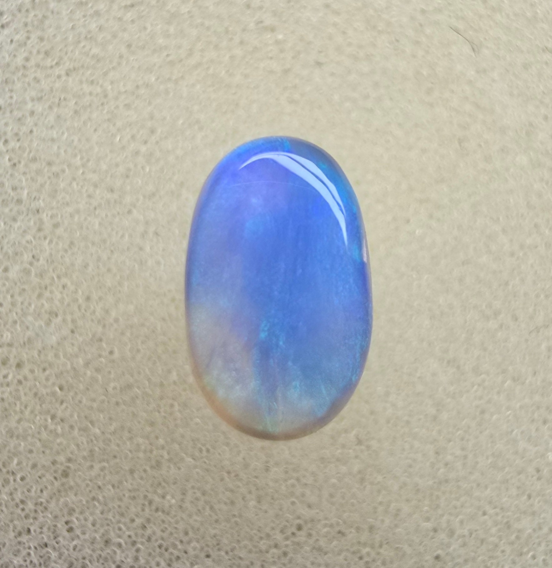 A868 - Oval cut soft blue crystal