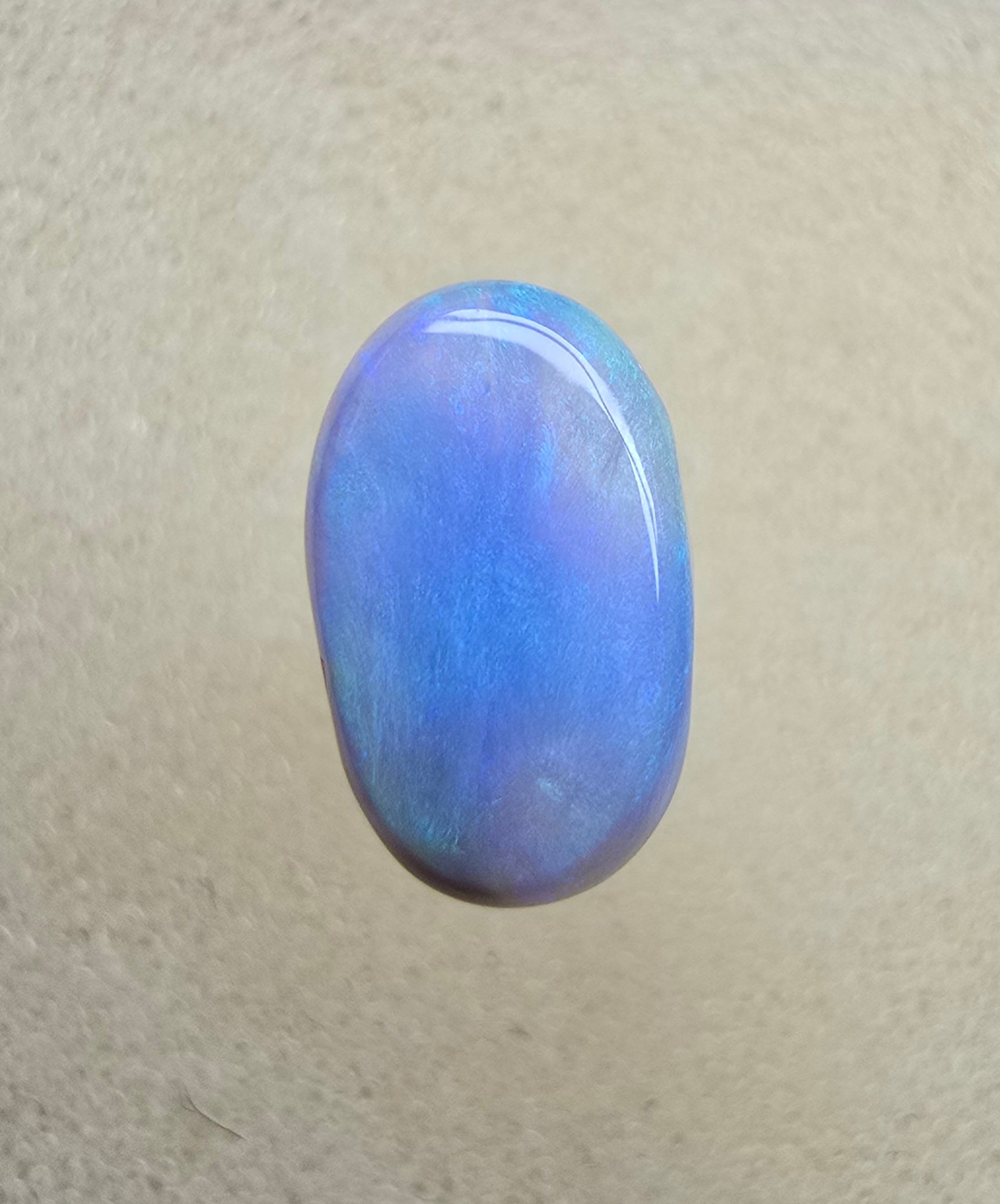 A868 - Oval cut soft blue crystal