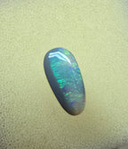 A872 - Drop cut dark opal