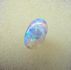 A873 - Beautiful oval cabochon crystal opal