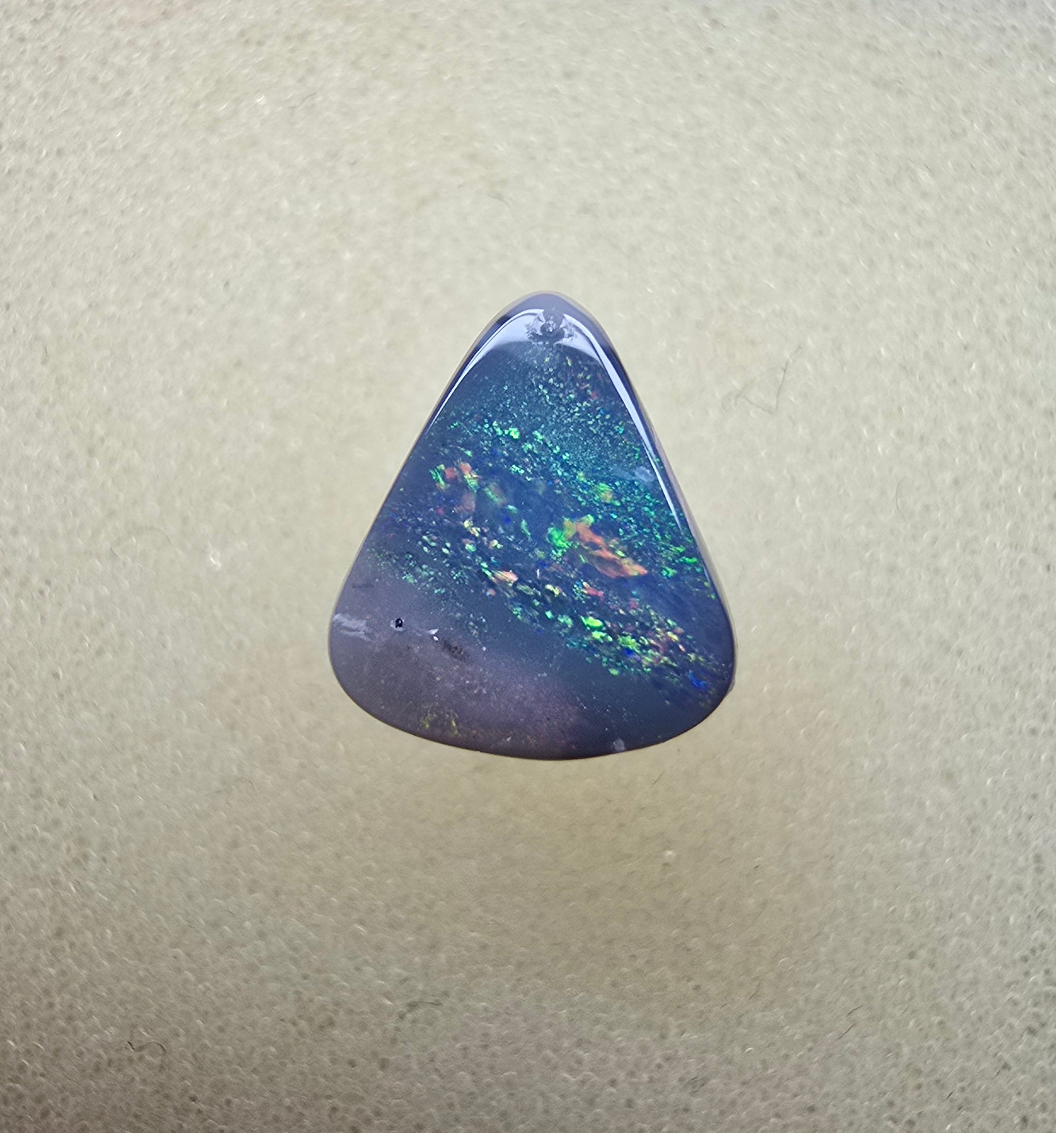 A884 - Sparkly drop cut