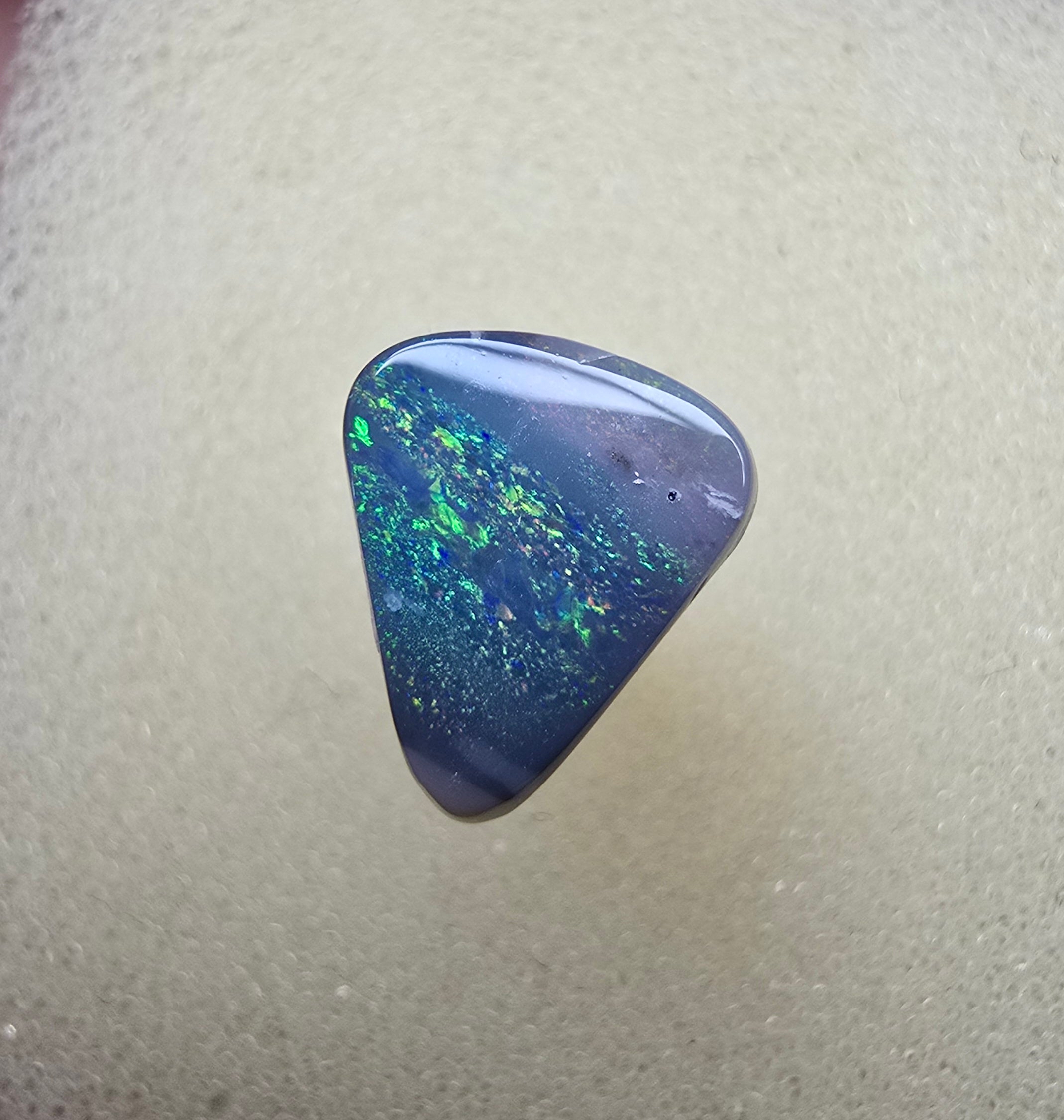 A884 - Sparkly drop cut